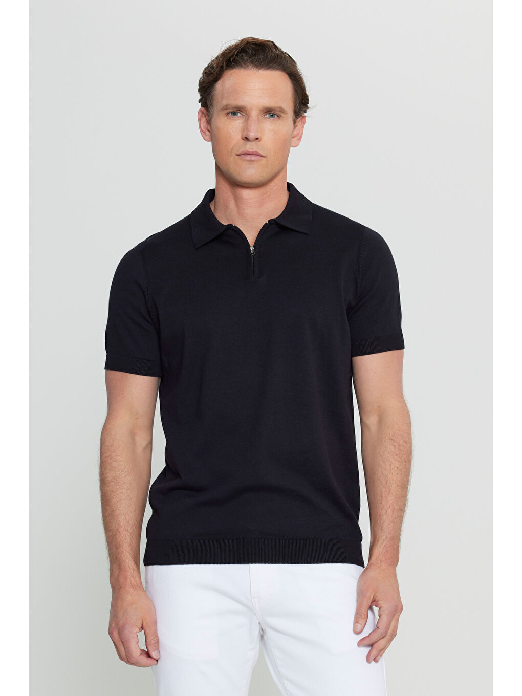 Erkek Siyah %100 Pamuk Standart Fit Normal Kesim Polo Yaka Triko Tişört-2