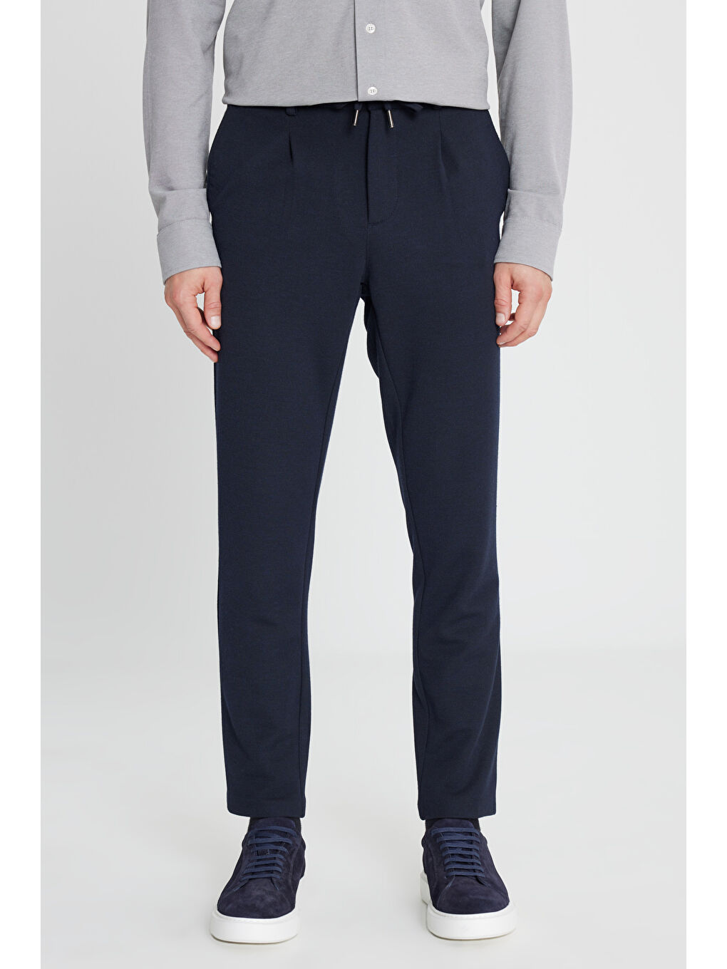 Erkek Lacivert 360 Her Yöne Esneyen Slim Fit Dar Kesim Beli Bağlamalı Armürlü Casual Pantolon