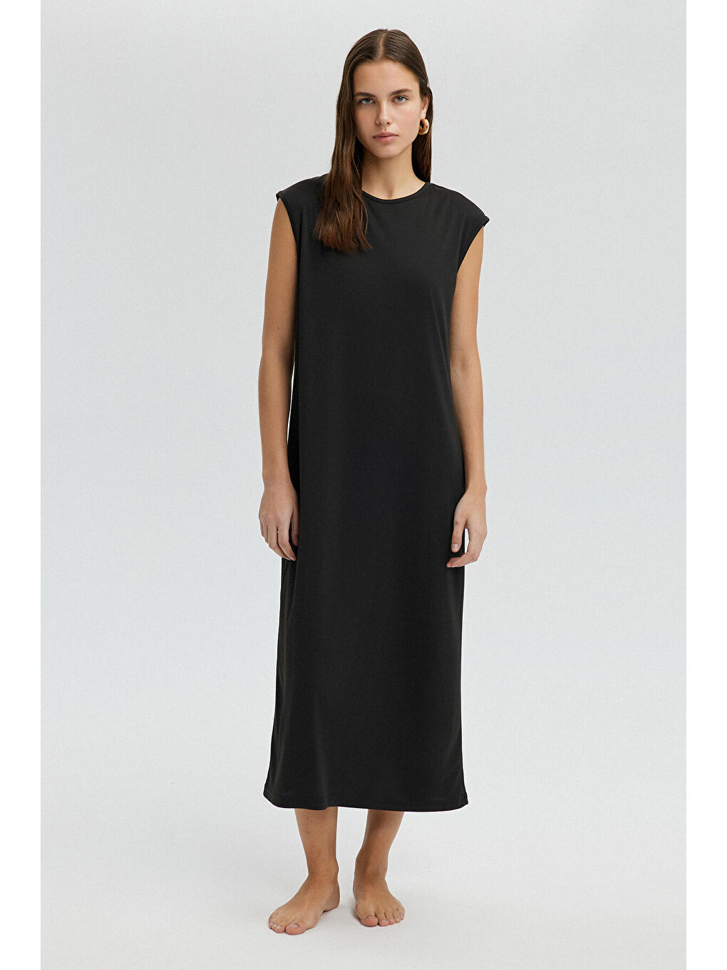 Siyah Kolsuz Astar Elbise