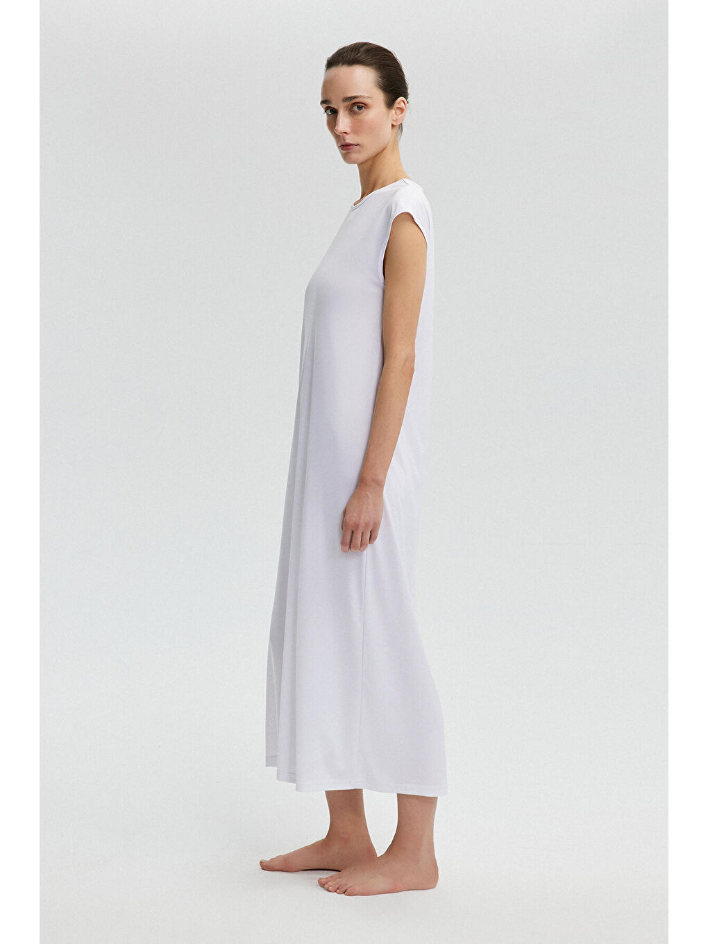 Beyaz Kolsuz Astar Elbise-1