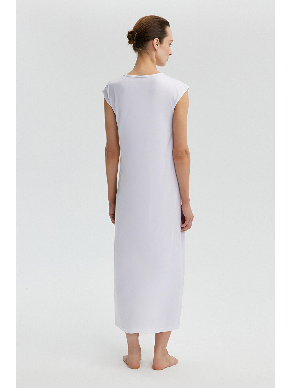 Beyaz Kolsuz Astar Elbise-2