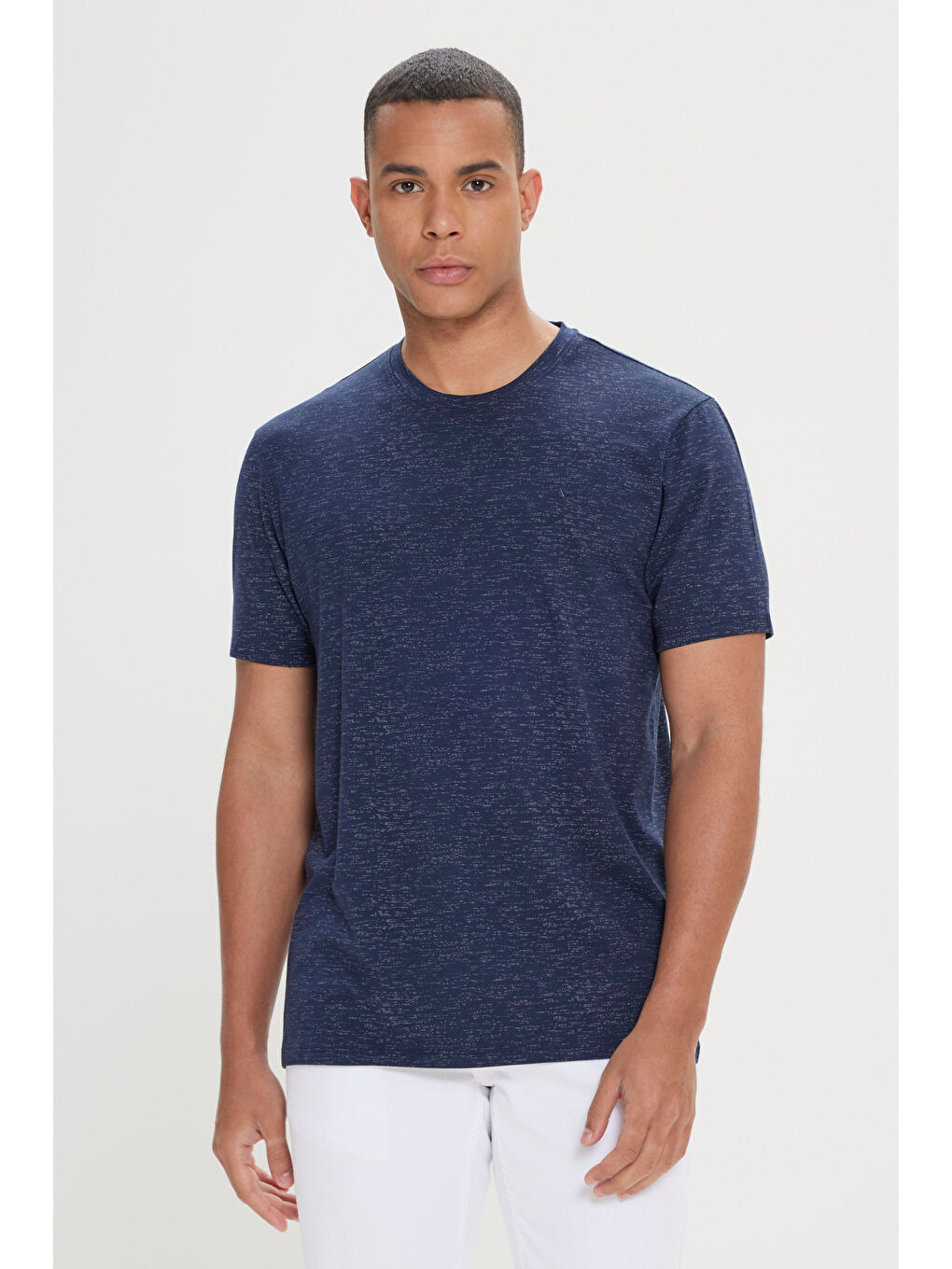 Erkek Lacivert Slim Fit Dar Kesim Bisiklet Yaka Pamuklu Kısa Kollu Tişört