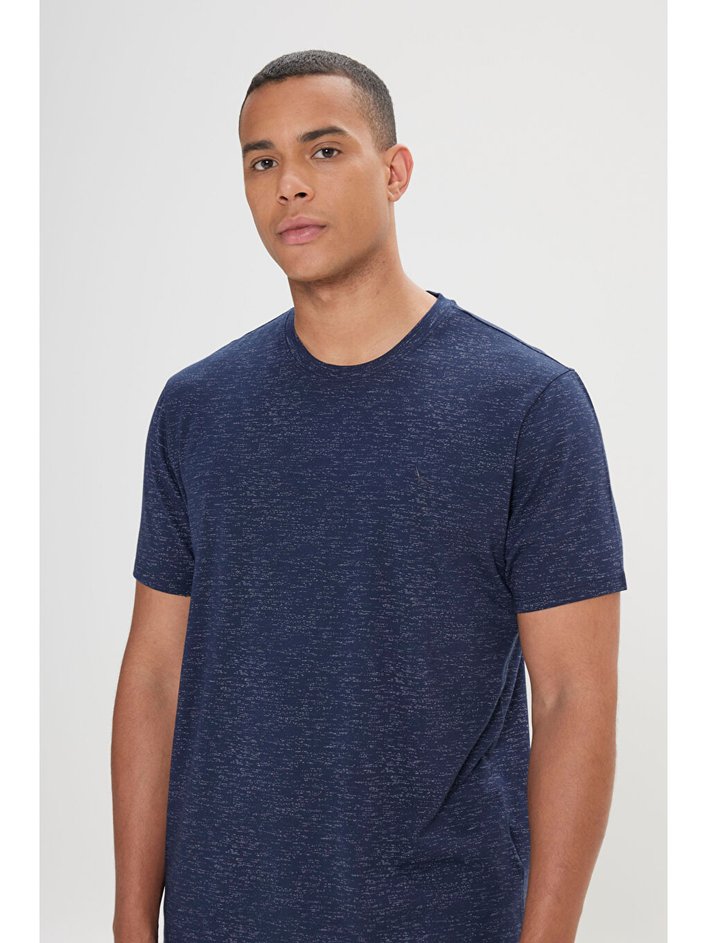 Erkek Lacivert Slim Fit Dar Kesim Bisiklet Yaka Pamuklu Kısa Kollu Tişört-2