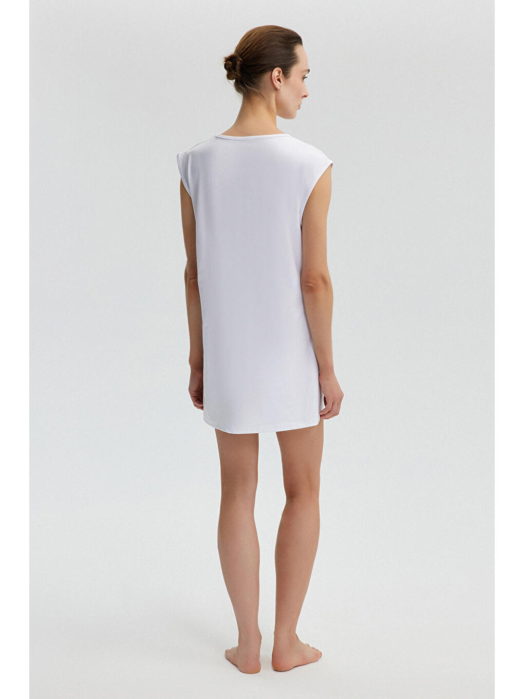 Beyaz Kolsuz Astar Tunik-2