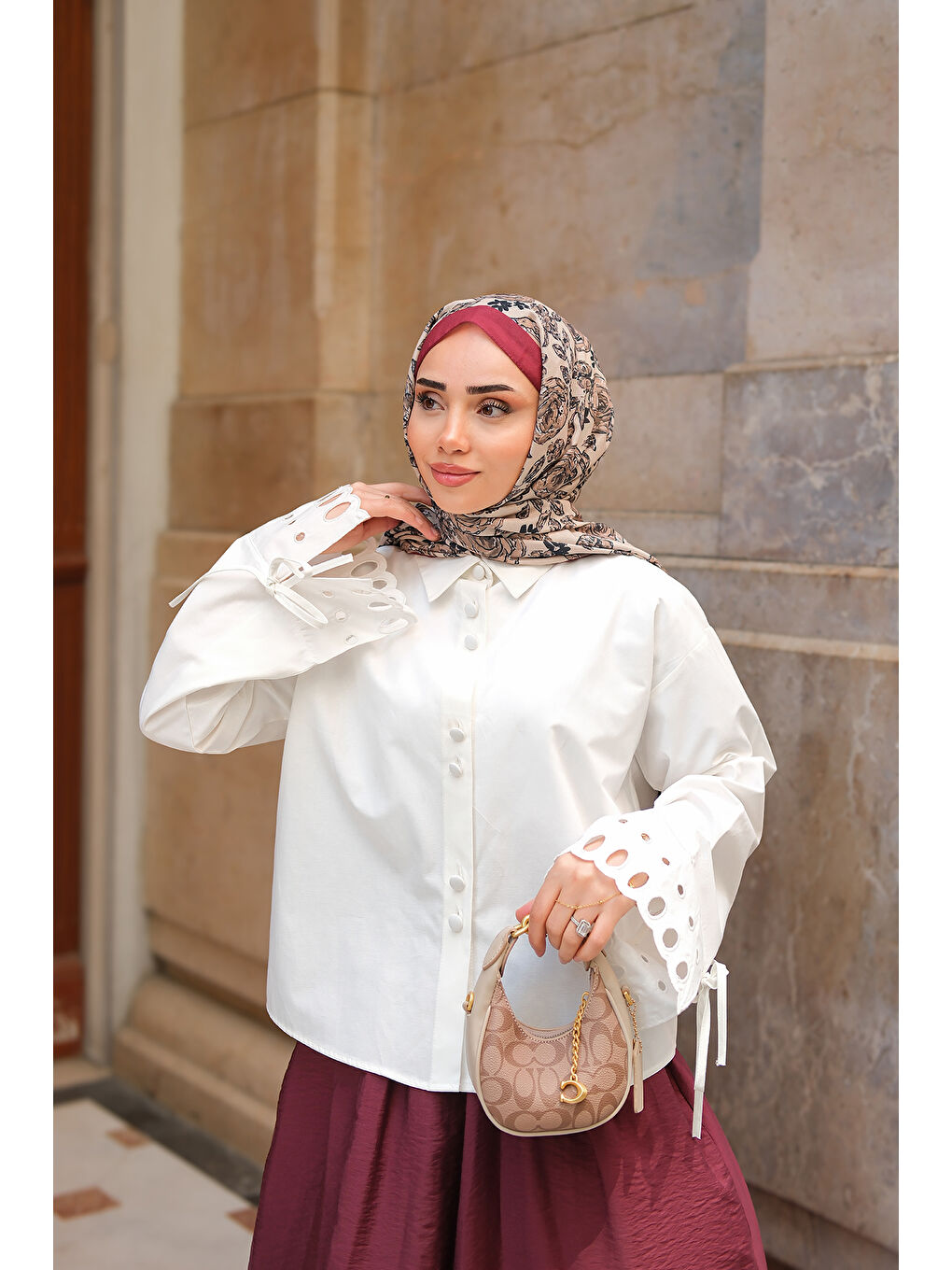 Kadın Kolu Nakışlı Gömlek Ekru-2