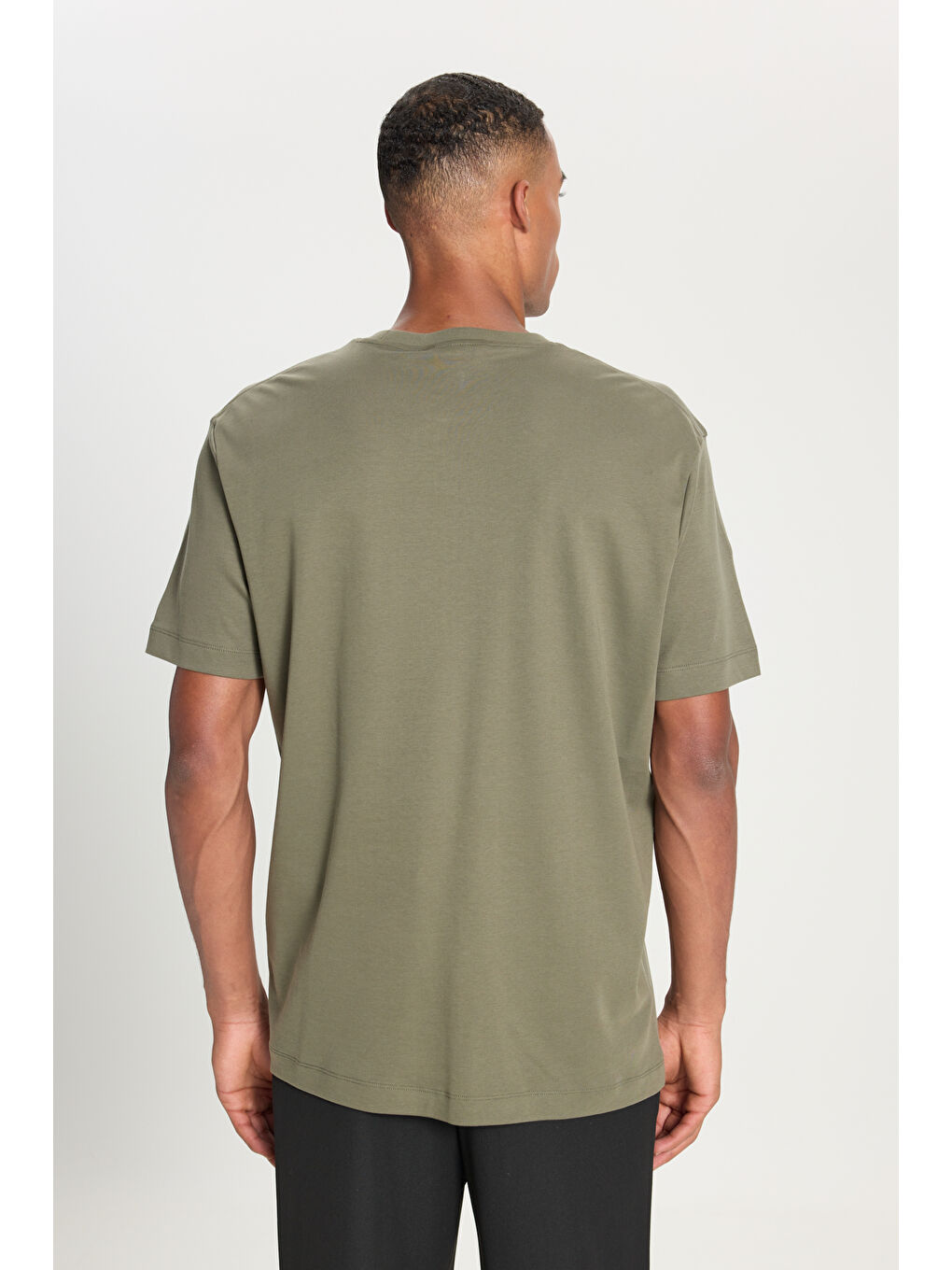 Erkek Haki %100 Pamuk Modern Fit Normal Kesim Bisiklet Yaka Tişört-5