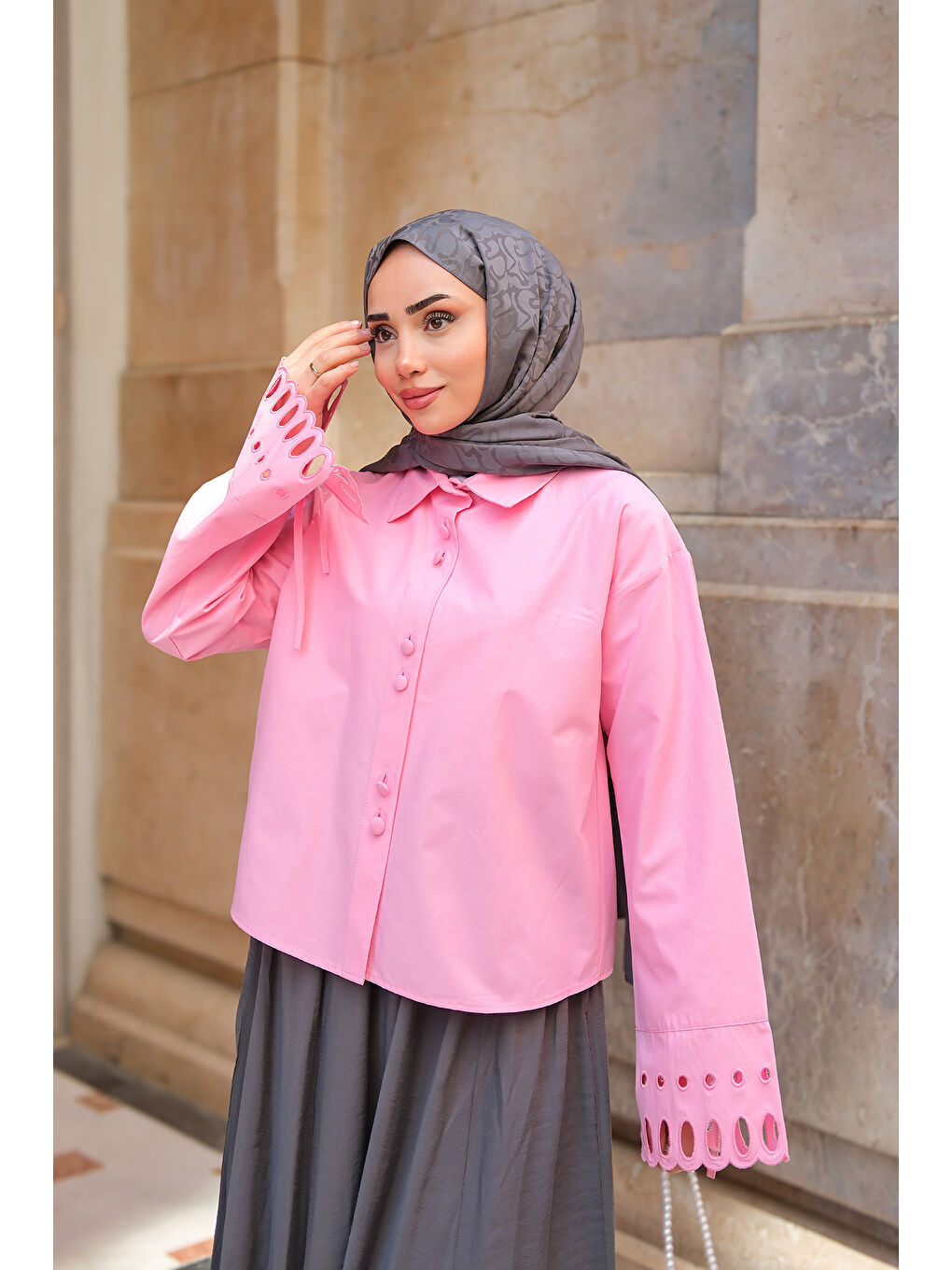 Kadın Kolu Nakışlı Gömlek Pembe-1