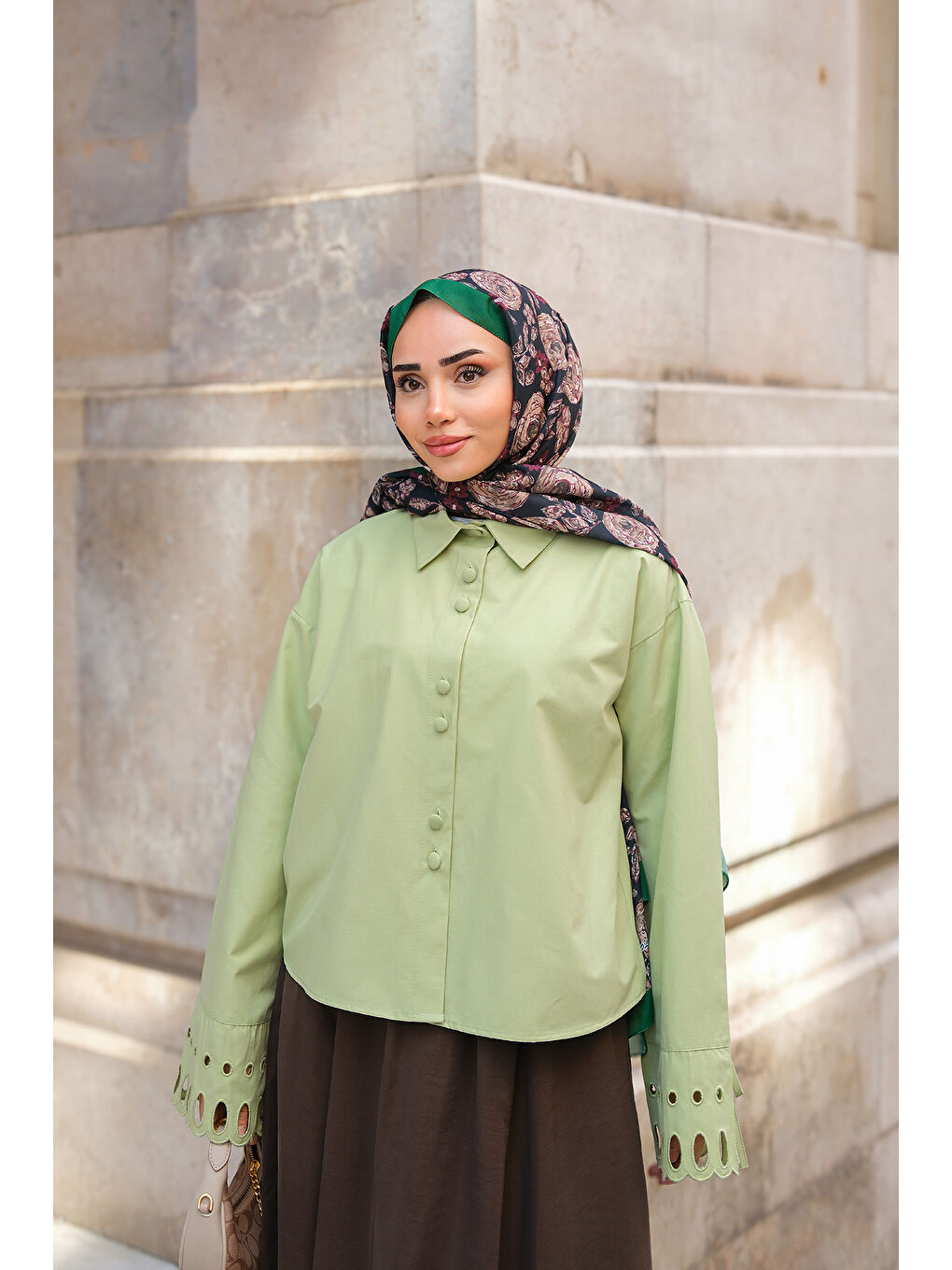 Kadın Kolu Nakışlı Gömlek Fıstık Yeşil-2