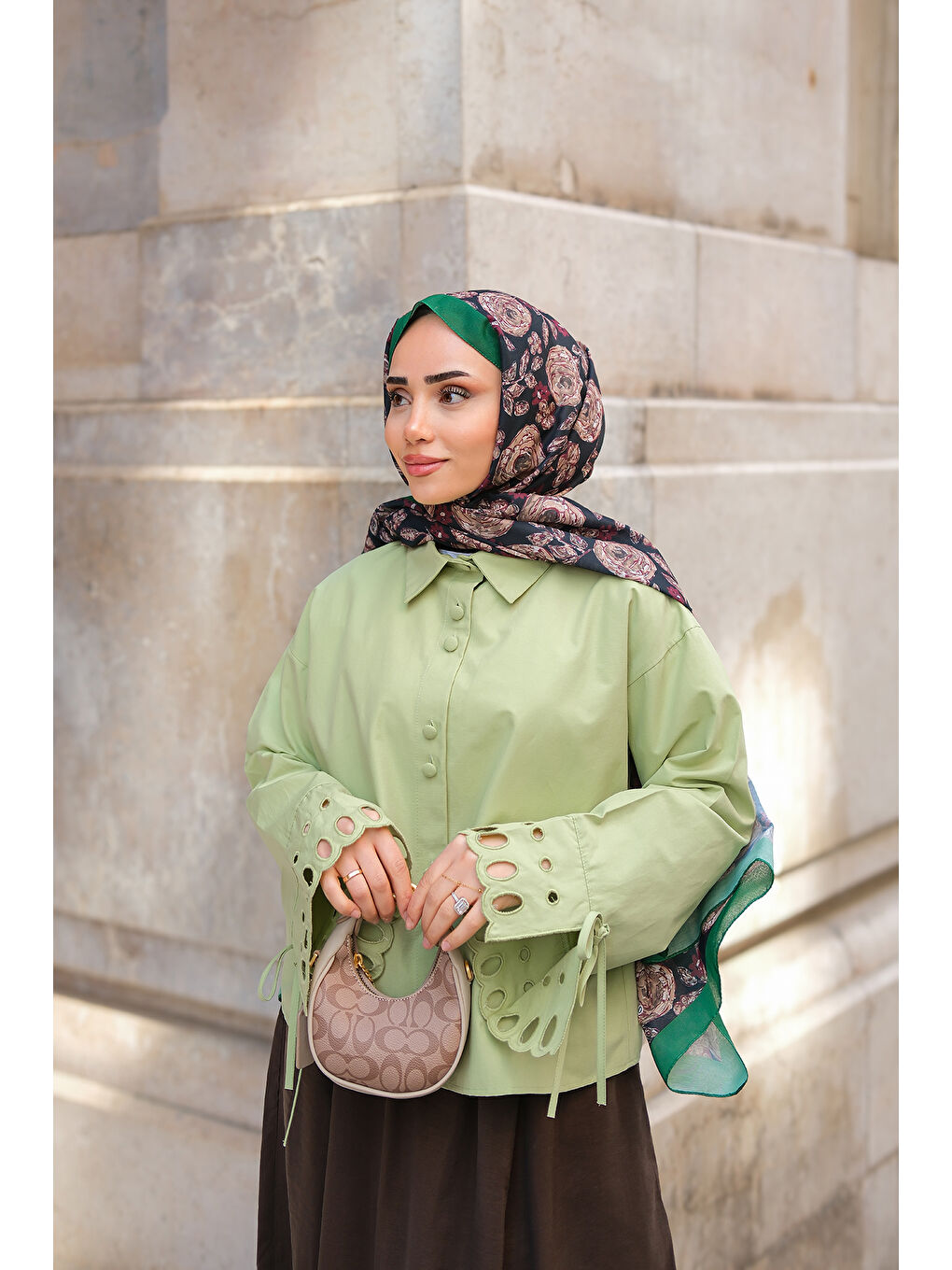 Kadın Kolu Nakışlı Gömlek Fıstık Yeşil-3