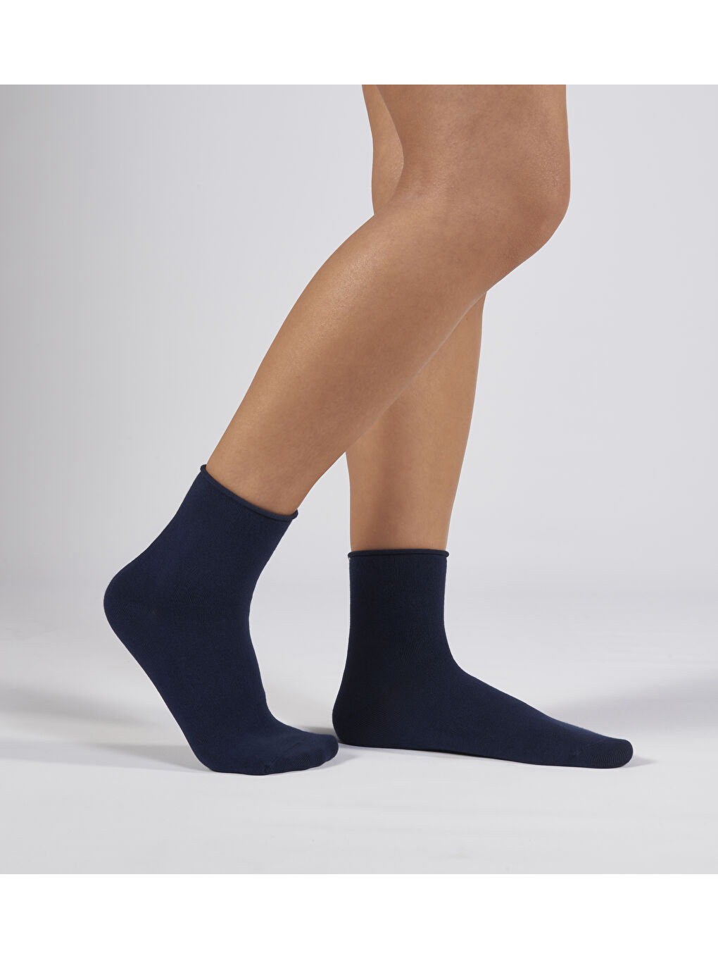 Lacivert Modal Lastiksiz Dikişsiz Kadın Quarter Yarım Soket Çorap 36-41-1