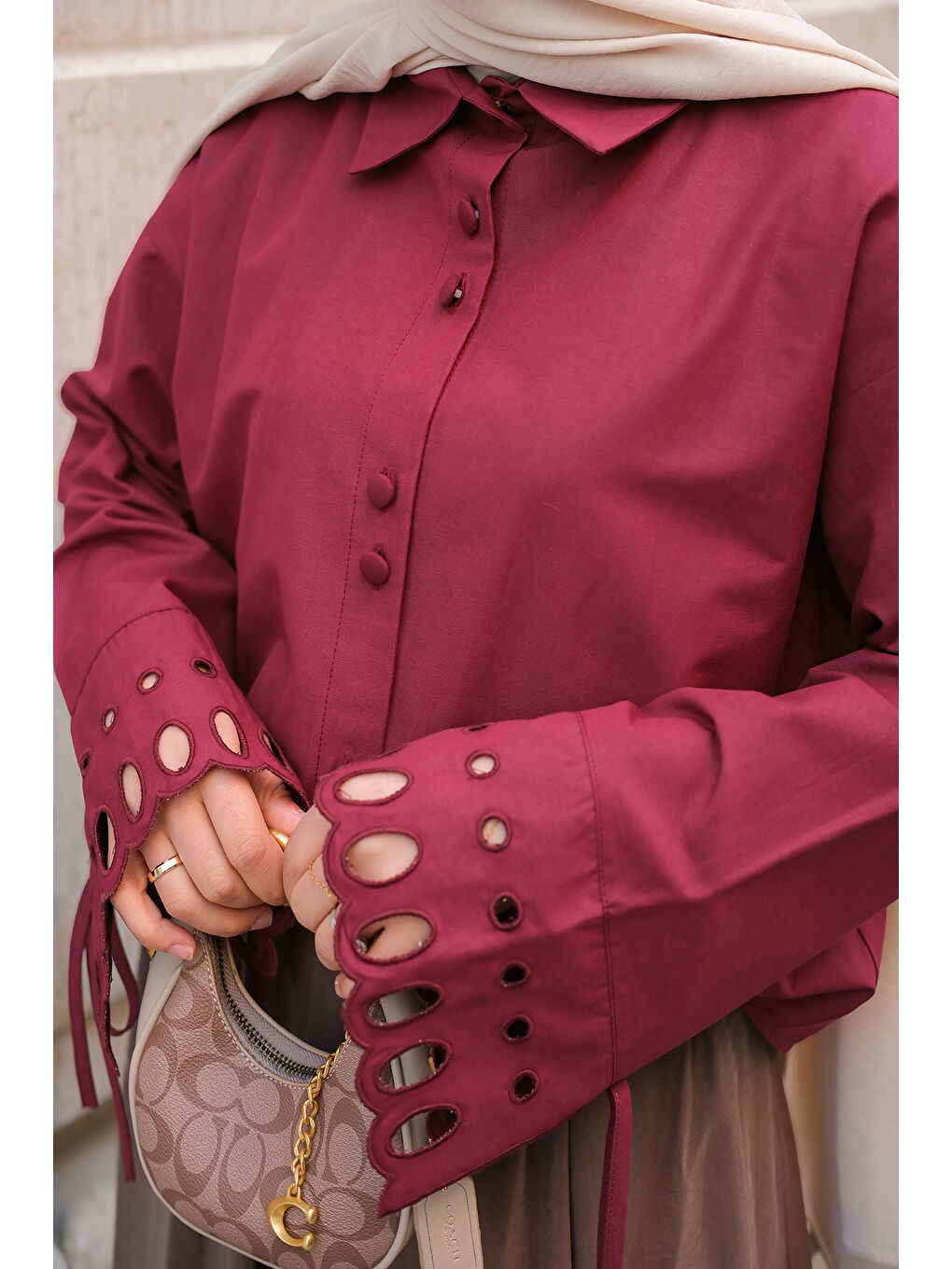 Kadın Kolu Nakışlı Gömlek Bordo-3