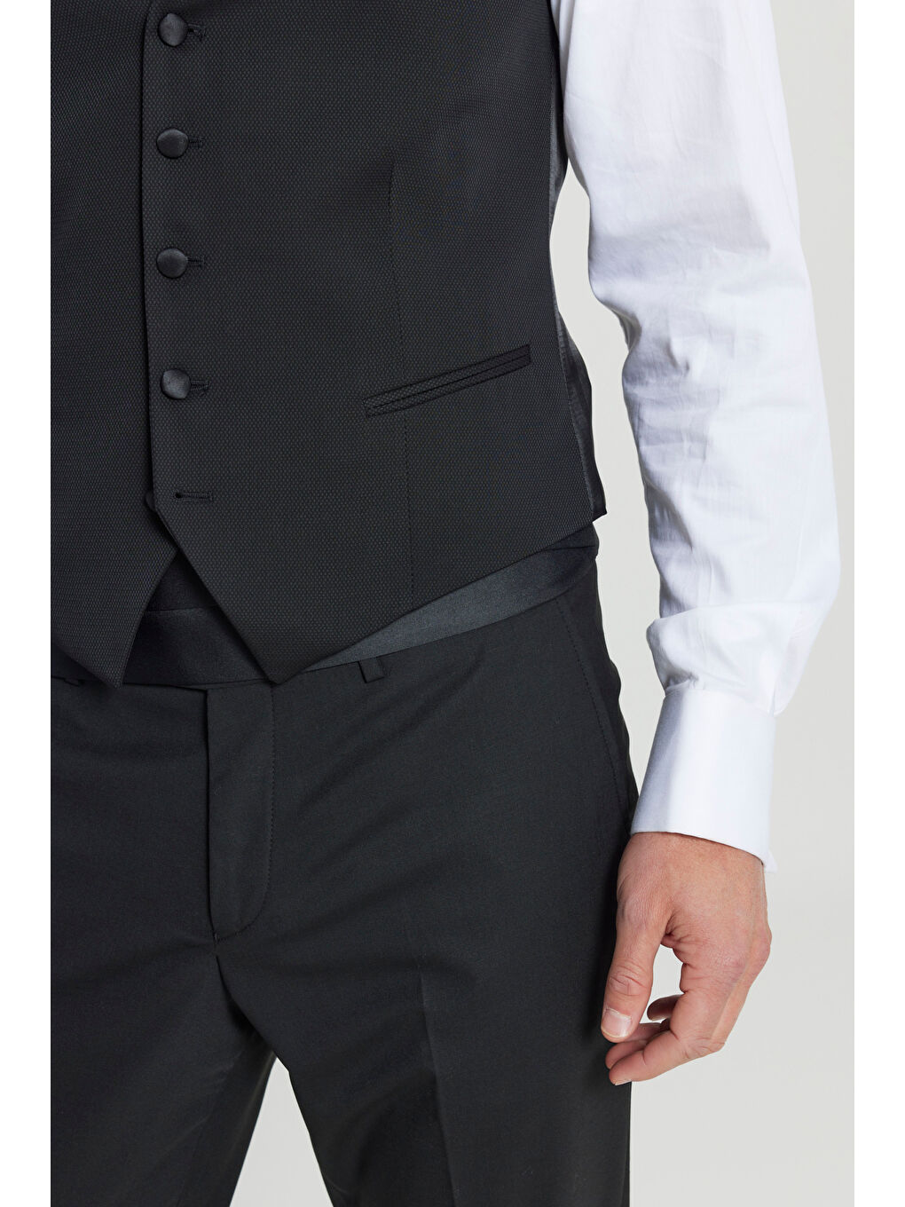 Erkek Siyah Slim Fit Dar Kesim V Yaka Çift Fleto Cepli Klasik Yelek-4