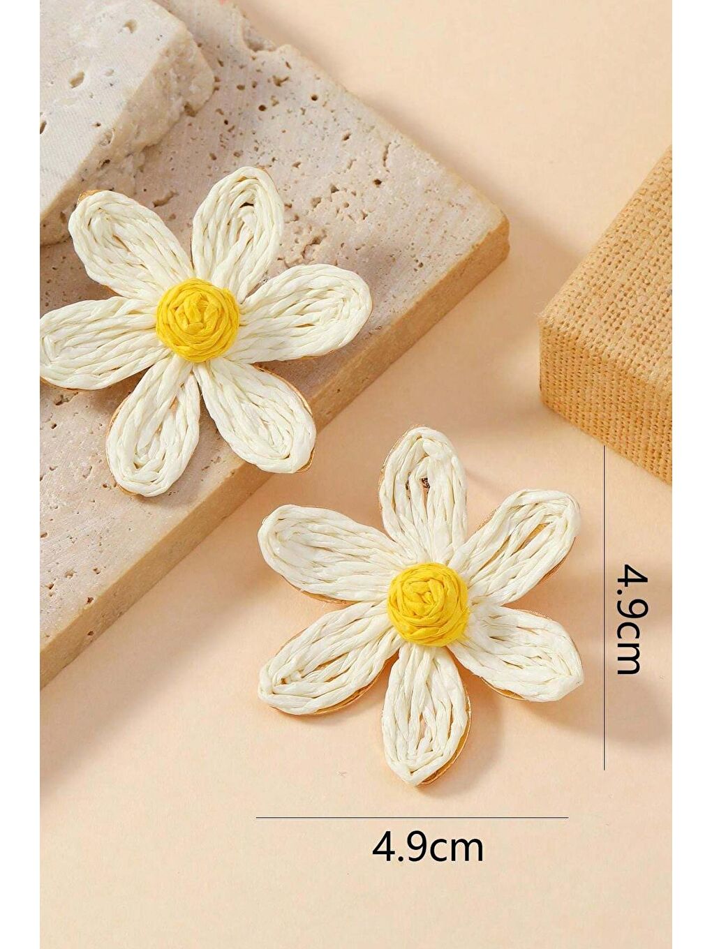 Beyaz Papatya Hasır Küpe-5