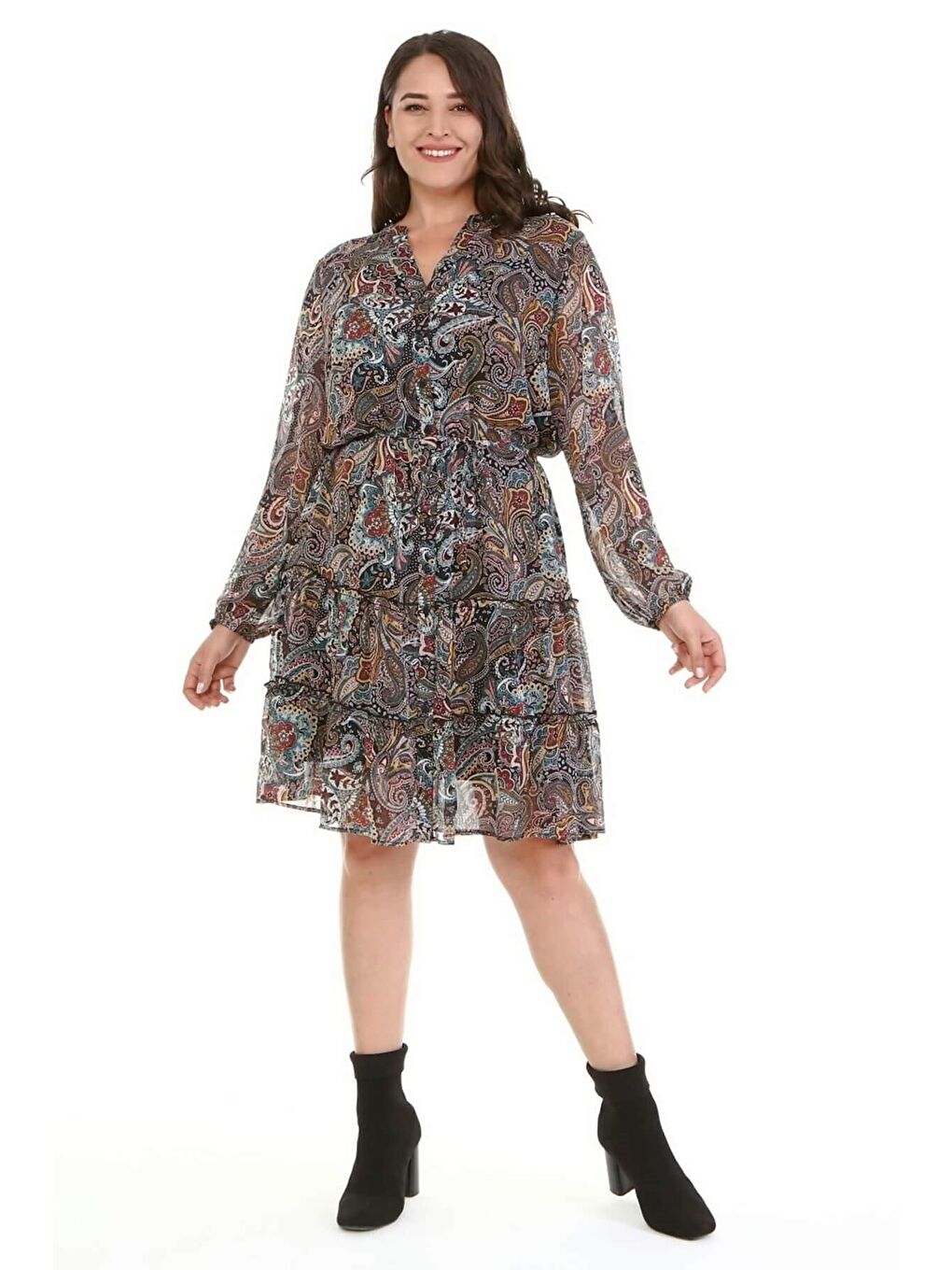 Siyah Şifon Fırfır Detaylı Kuşaklı Elbise