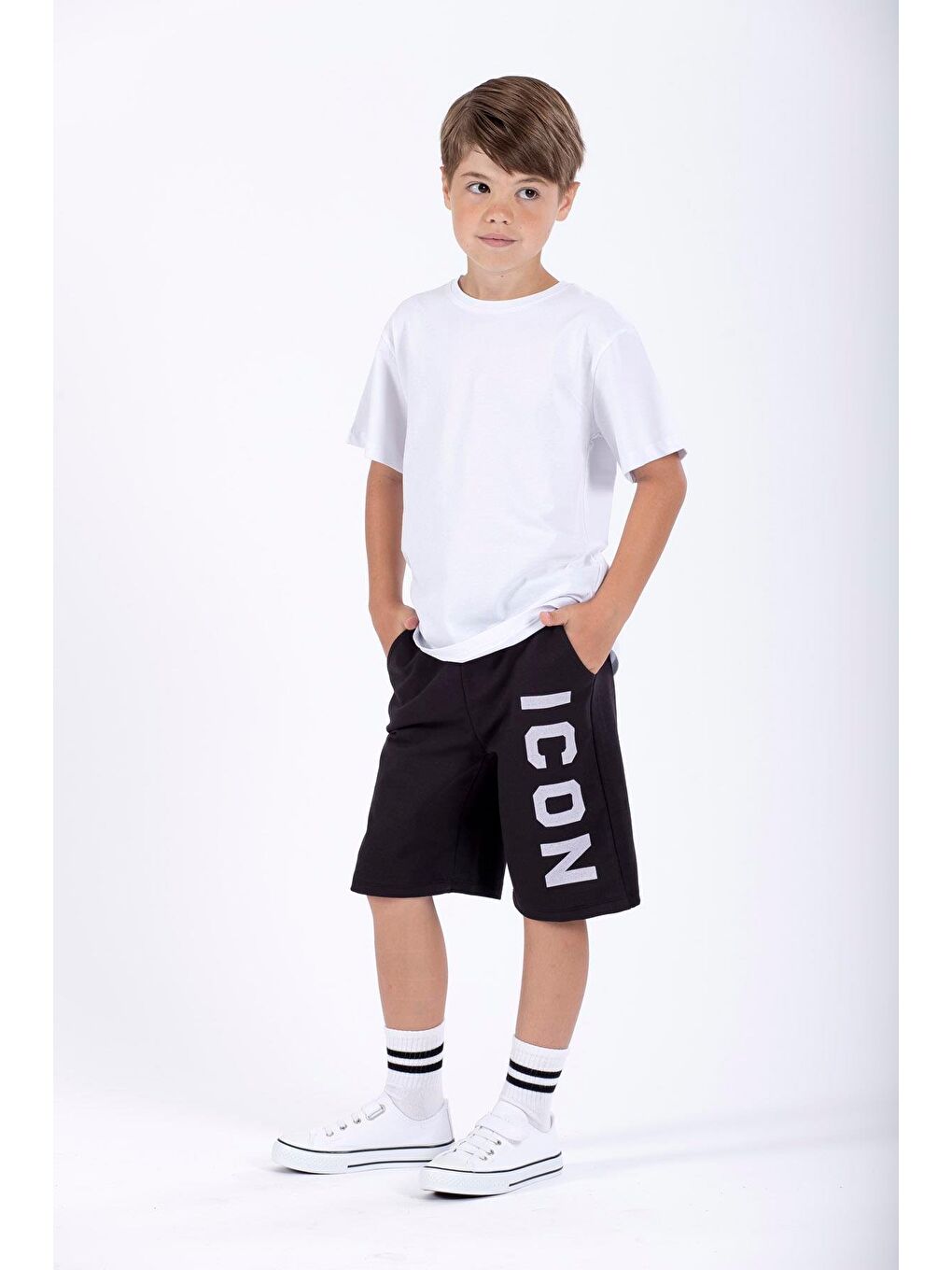 Icon Baskılı Siyah Renk Erkek Çocuk Kapri