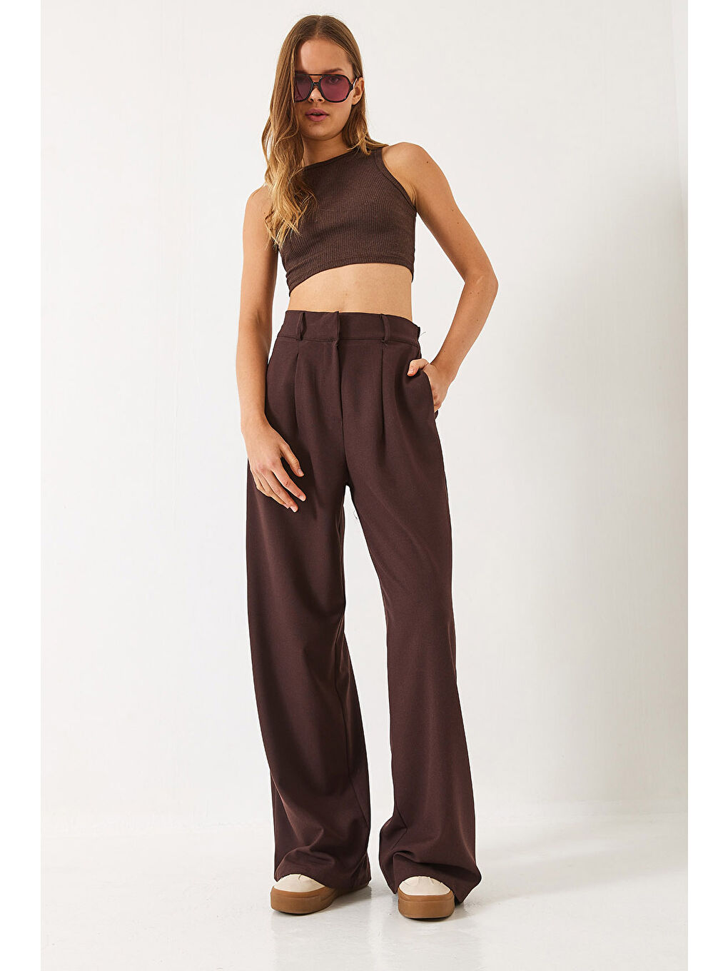 Kahverengi Kadın Beli Lastikli Bol Paça Pantolon-3