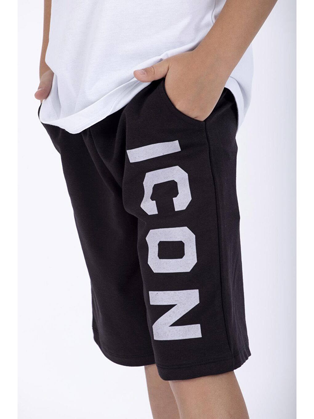 Icon Baskılı Siyah Renk Erkek Çocuk Kapri-4
