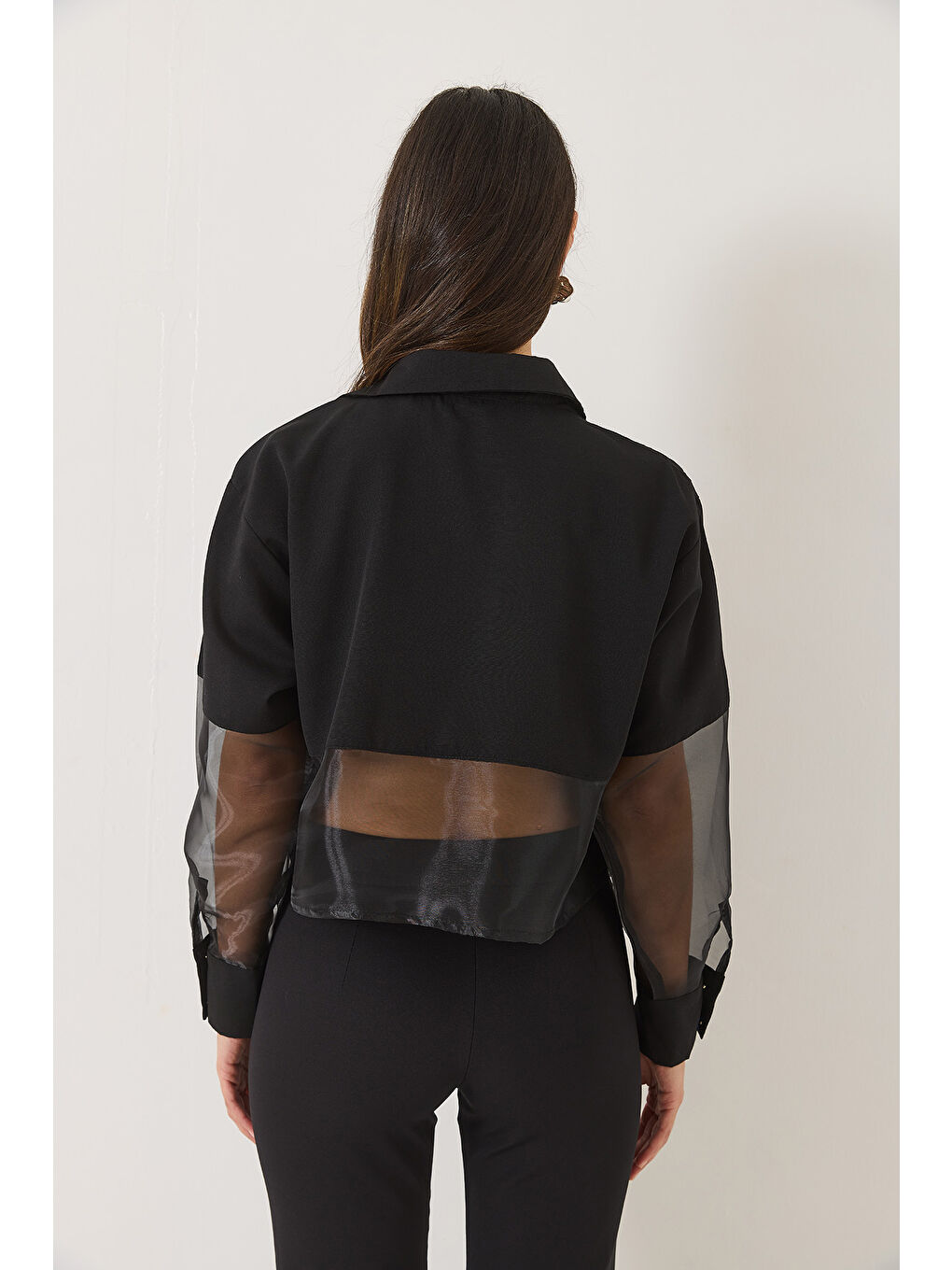 Siyah Kadın Kalp Düğmeli Tül Detaylı Yarı Transparan Gömlek-6