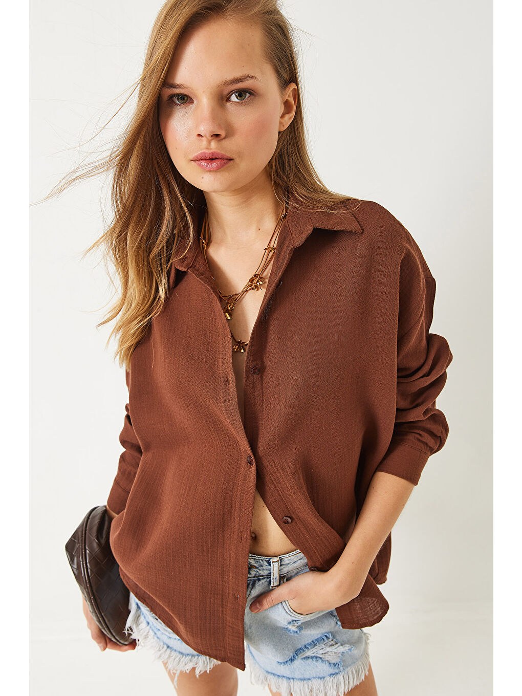 Kahverengi Kadın Oversize Uzun Kollu Müslin Basic Gömlek-2