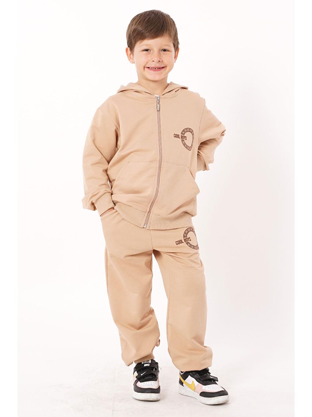 Bej Yazı Baskılı Kapüşonlu Vizon Renk Erkek Çocuk Fermuarlı Eşofman Takım