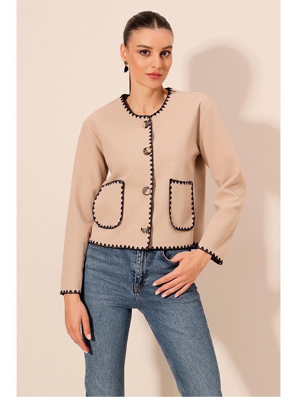 0689 Nakışlı Kaşe Ceket - Bej