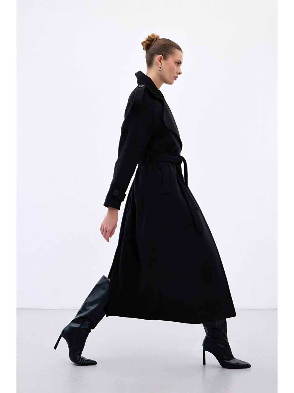 Geniş Yaka Uzun Kaban - Siyah-2