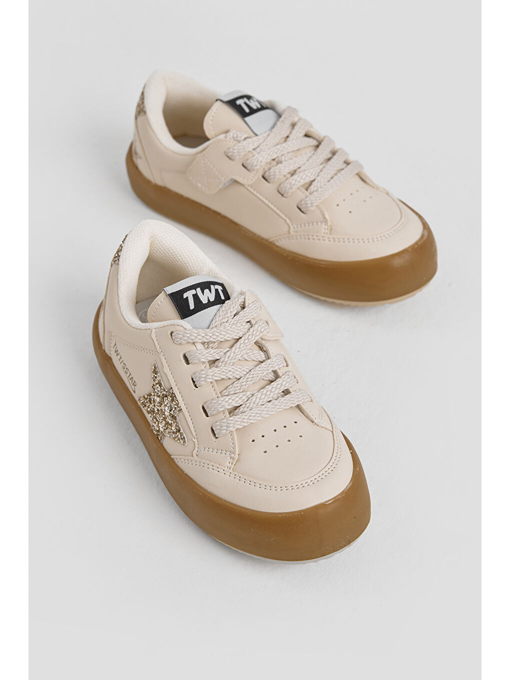 Bej Çocuk Unisex Krem Gold Termo Taban Yıldız Detaylı Bağcıklı ve Cırtlı Spor Ayakkabı