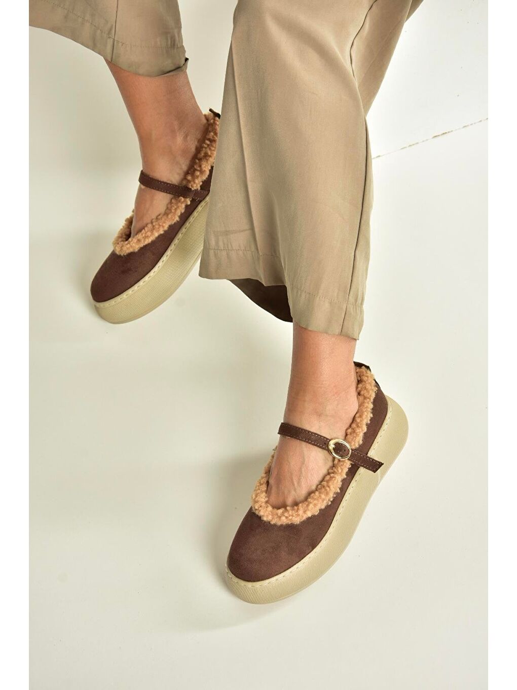 Kahverengi Kadın Kışlık Babet Ayakkabı V811269502-2