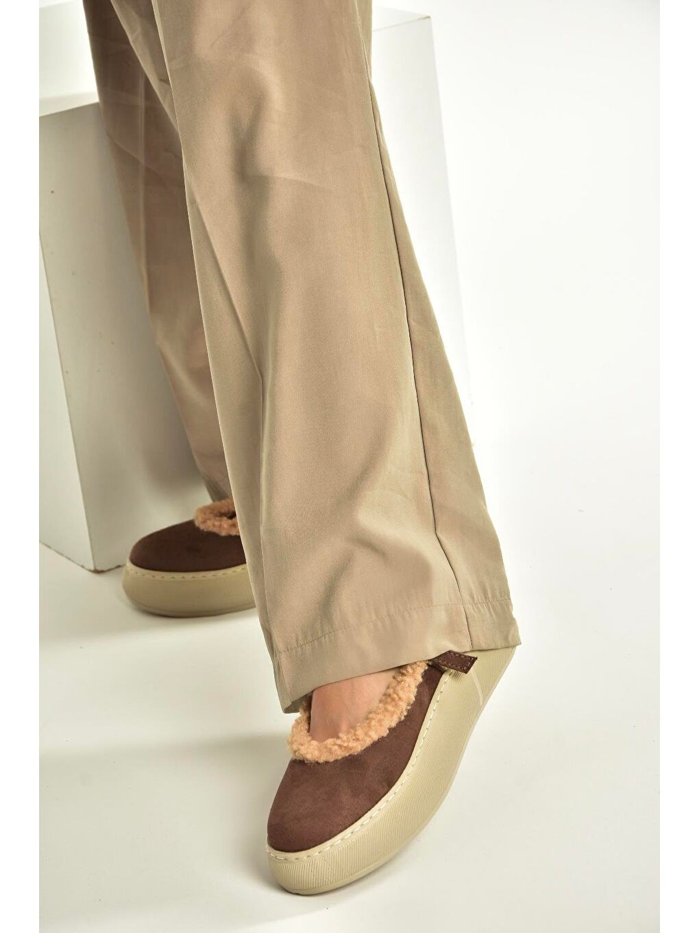 Kahverengi Kadın Kışlık Babet Ayakkabı V811269502-4