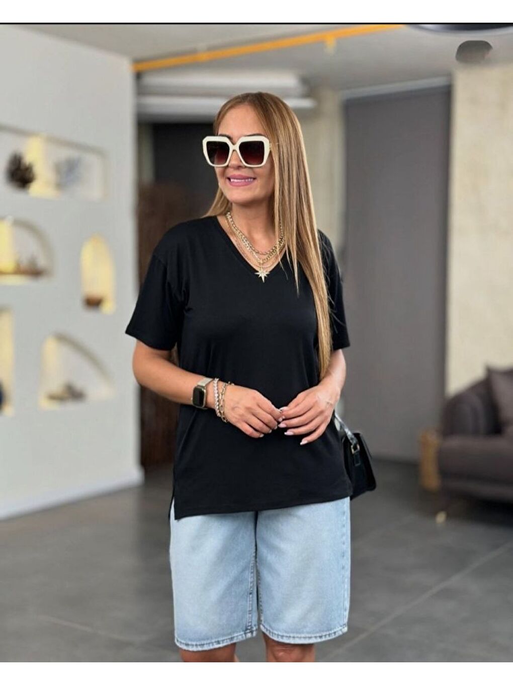 Siyah Kadın Kısa Kollu V Yaka Bluz