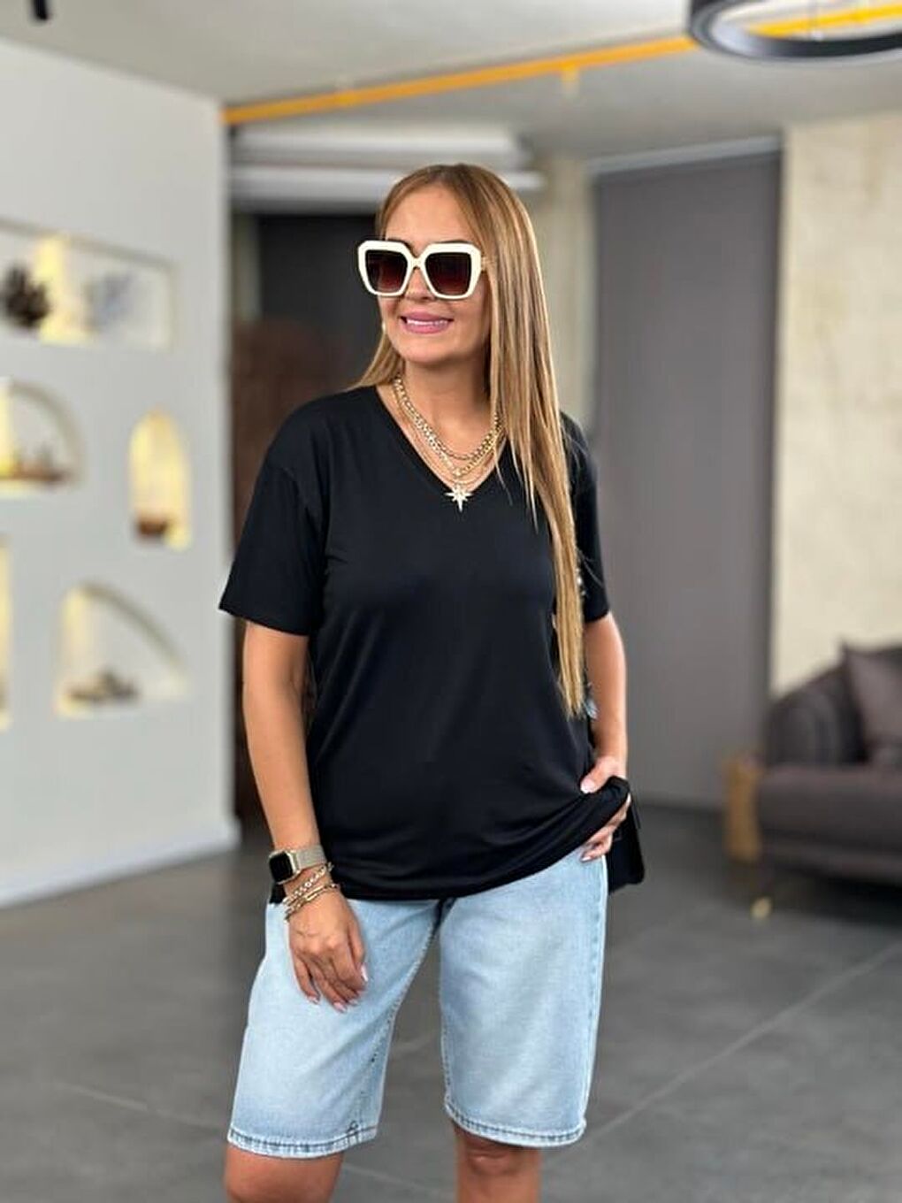 Siyah Kadın Kısa Kollu V Yaka Bluz-2