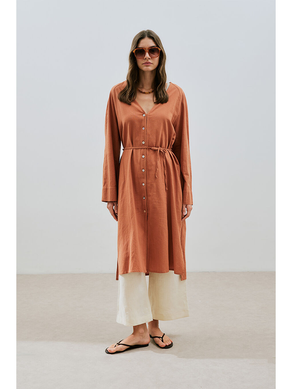 Kahverengi Dokulu Düğmeli Uzun Tunik Tarçın-3