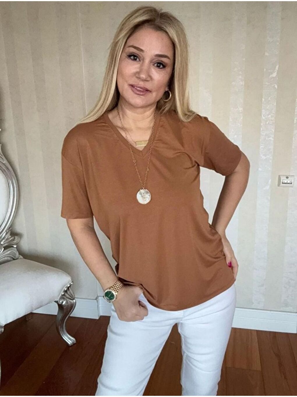 Kahverengi Kadın Kısa Kollu V Yaka Bluz