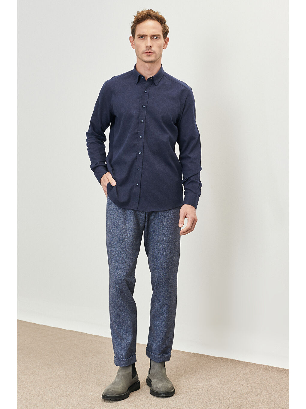 Erkek Lacivert Slim Fit Dar Kesim Gizli Düğmeli Yaka Flanel Oduncu Gömlek-1