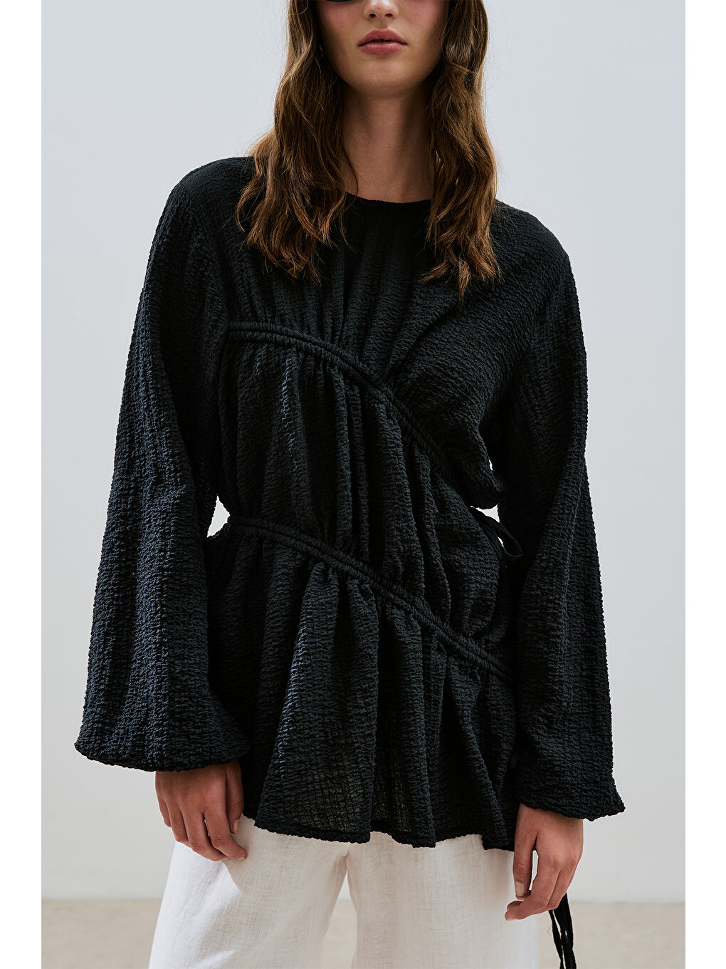 Büzgü Bağlamalı Dokulu Tunik Siyah-4