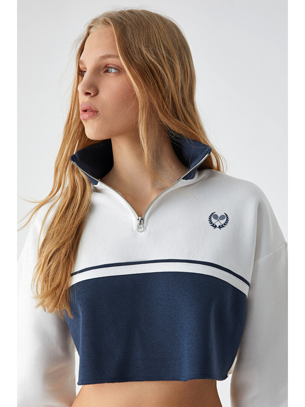 Krussen Kadın Oversize Fermuarlı Uzun Kollu 3 İplik Kısa Beyaz Sweatshirt-3
