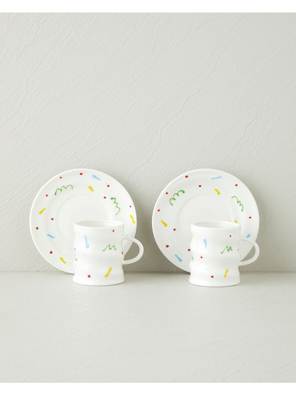 Beyaz Confella New Bone China 4 Parça 2 Kişilik Kahve Fincan Takımı 100 ml Renkli