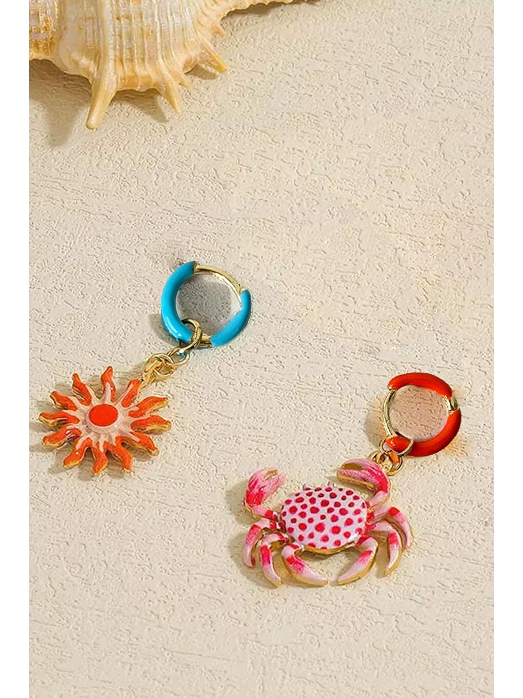 Sarı Yengeç ve Güneş Mineli Asimetrik Küpe-1