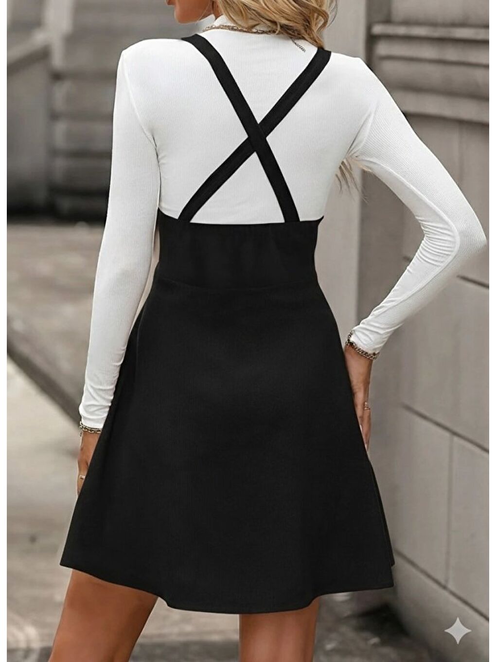 Siyah Kadın Askılı Düğmeli Mini Süet Elbise-1