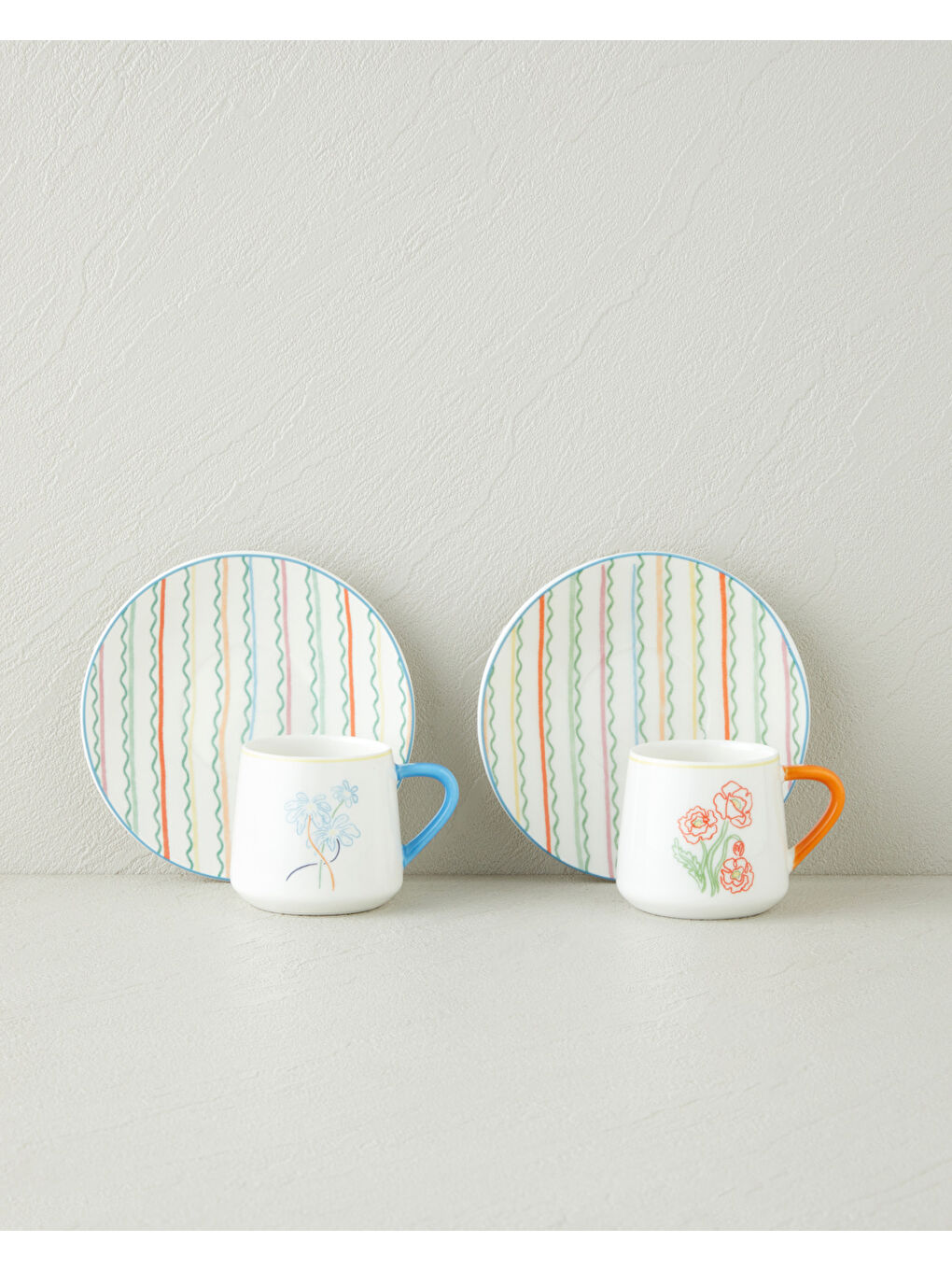 Beyaz Lyanna New Bone China 4 Parça 2 Kişilik Kahve Fincan Takımı 90 ml Renkli