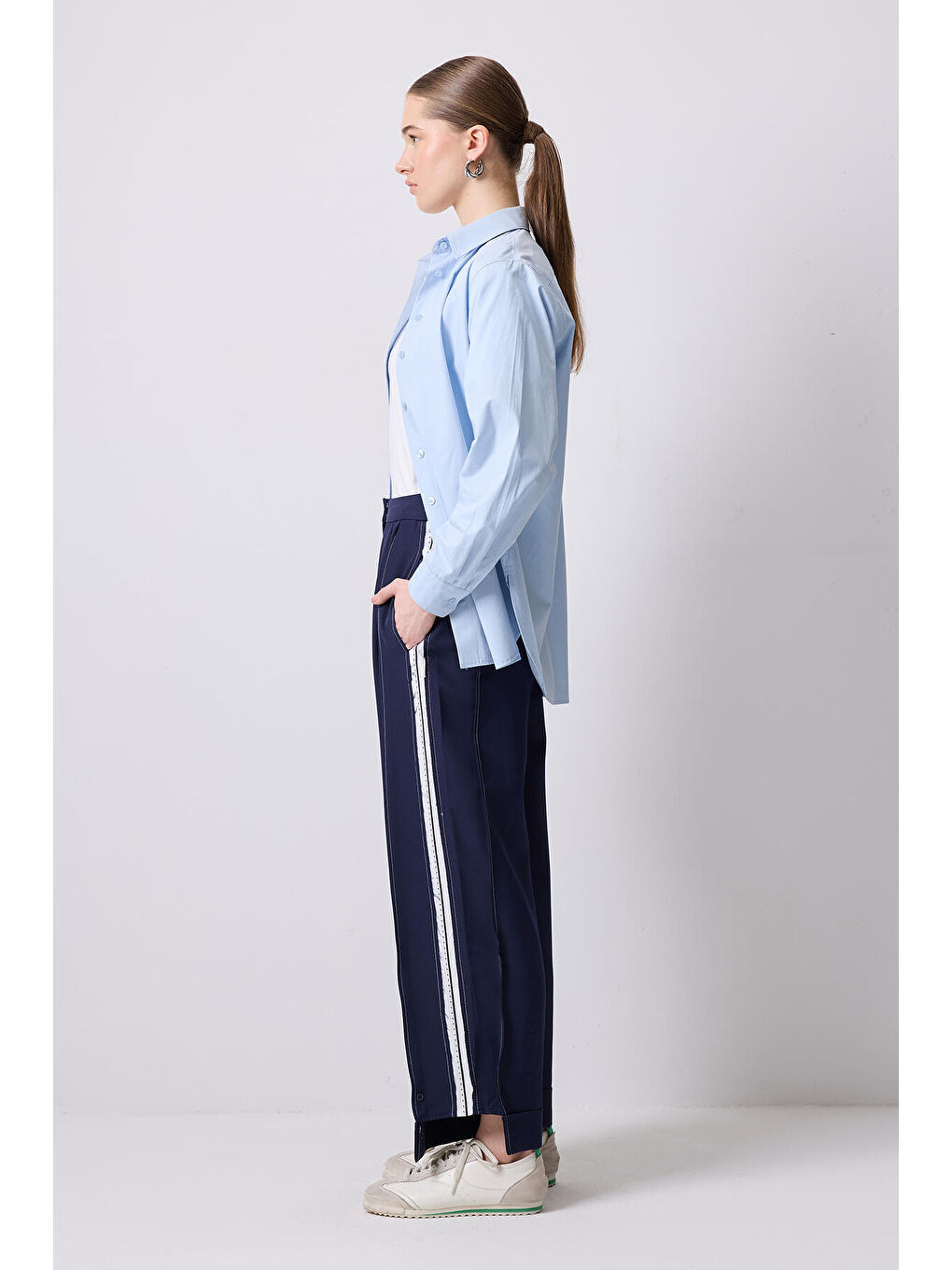 Lacivert Şerit Detaylı Şalvar Pantolon-2