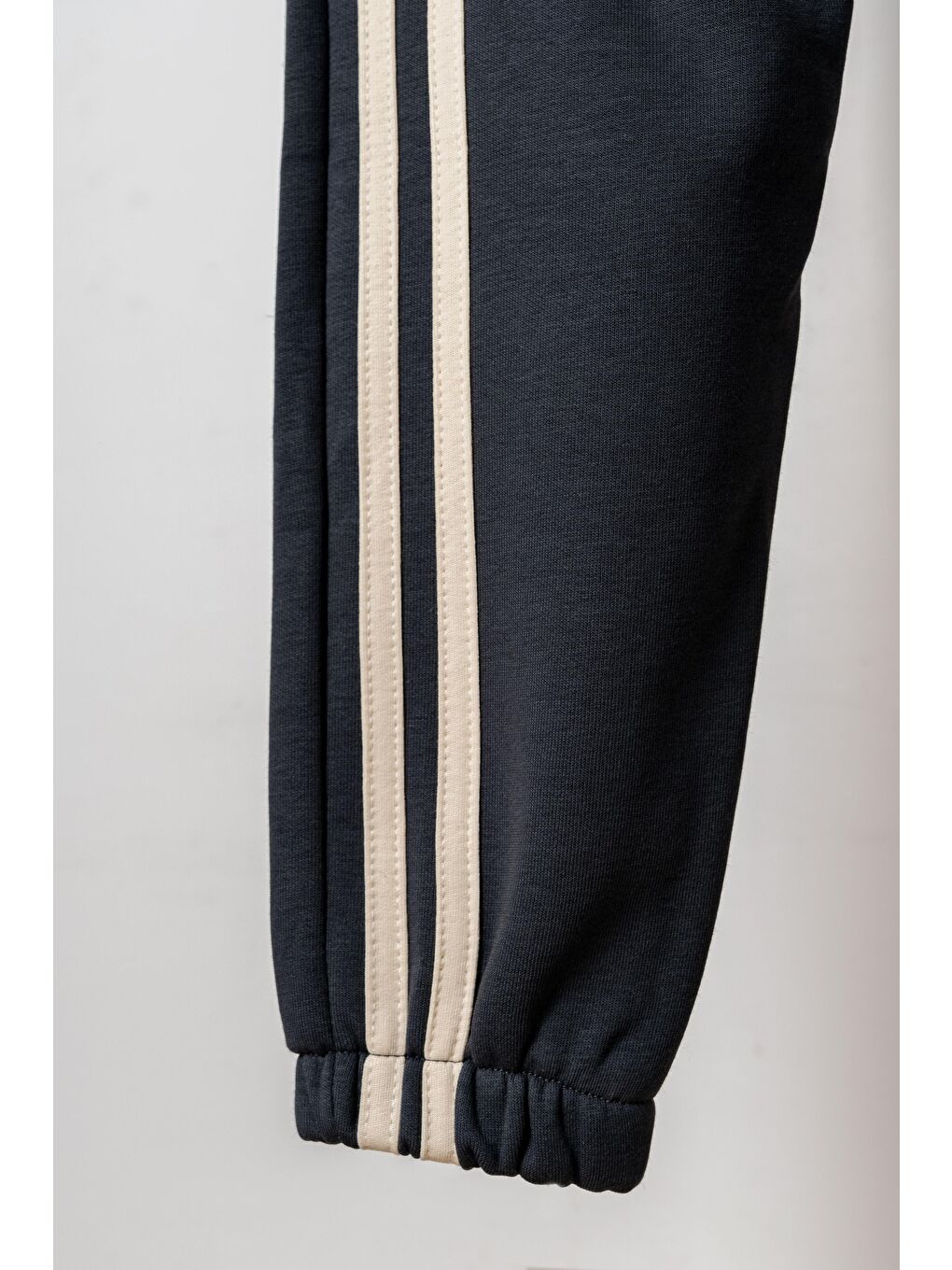 Gri 3 İp Fearless Nothing  Baskılı Yanlar Çizgili Erkek  Çocuk Eşofman Altı-3