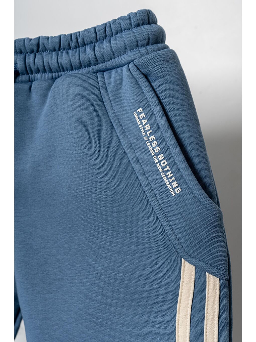 Mavi 3 İp Fearless Nothing  Baskılı Yanlar Çizgili Erkek  Çocuk Eşofman Altı-2