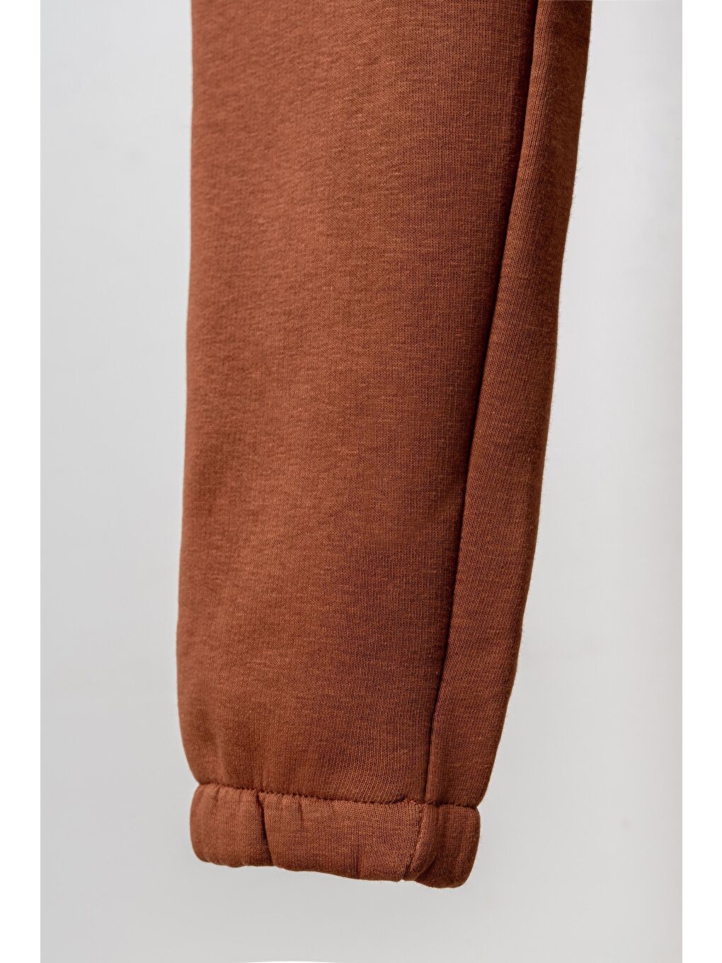 Kahverengi 3 İp İki Diz Mikro Kargo Cepli Sağ Cep Fermuarlı Erkek Çocuk Eşofman Altı-4