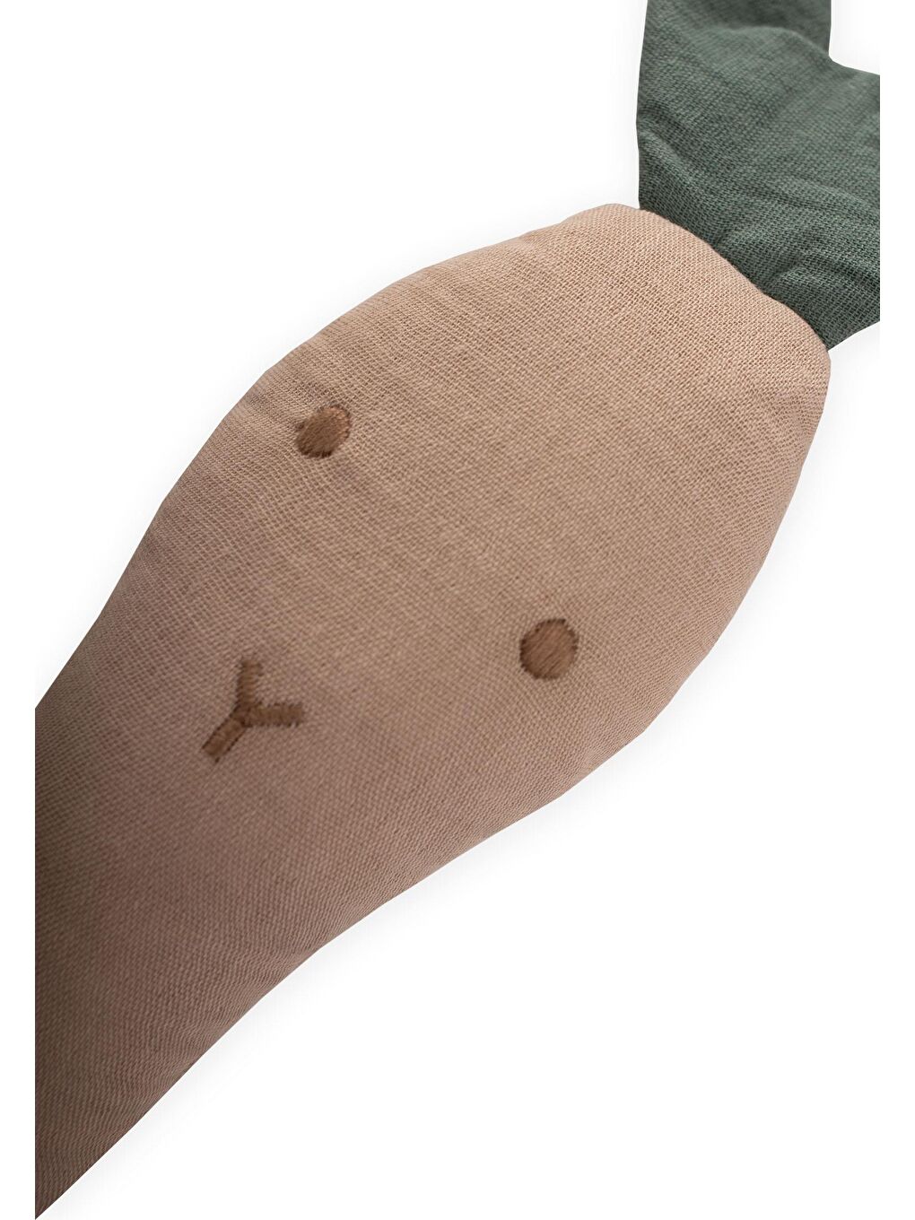 Müslin Çıngıraklı Havuc Oyuncak Vizon-1