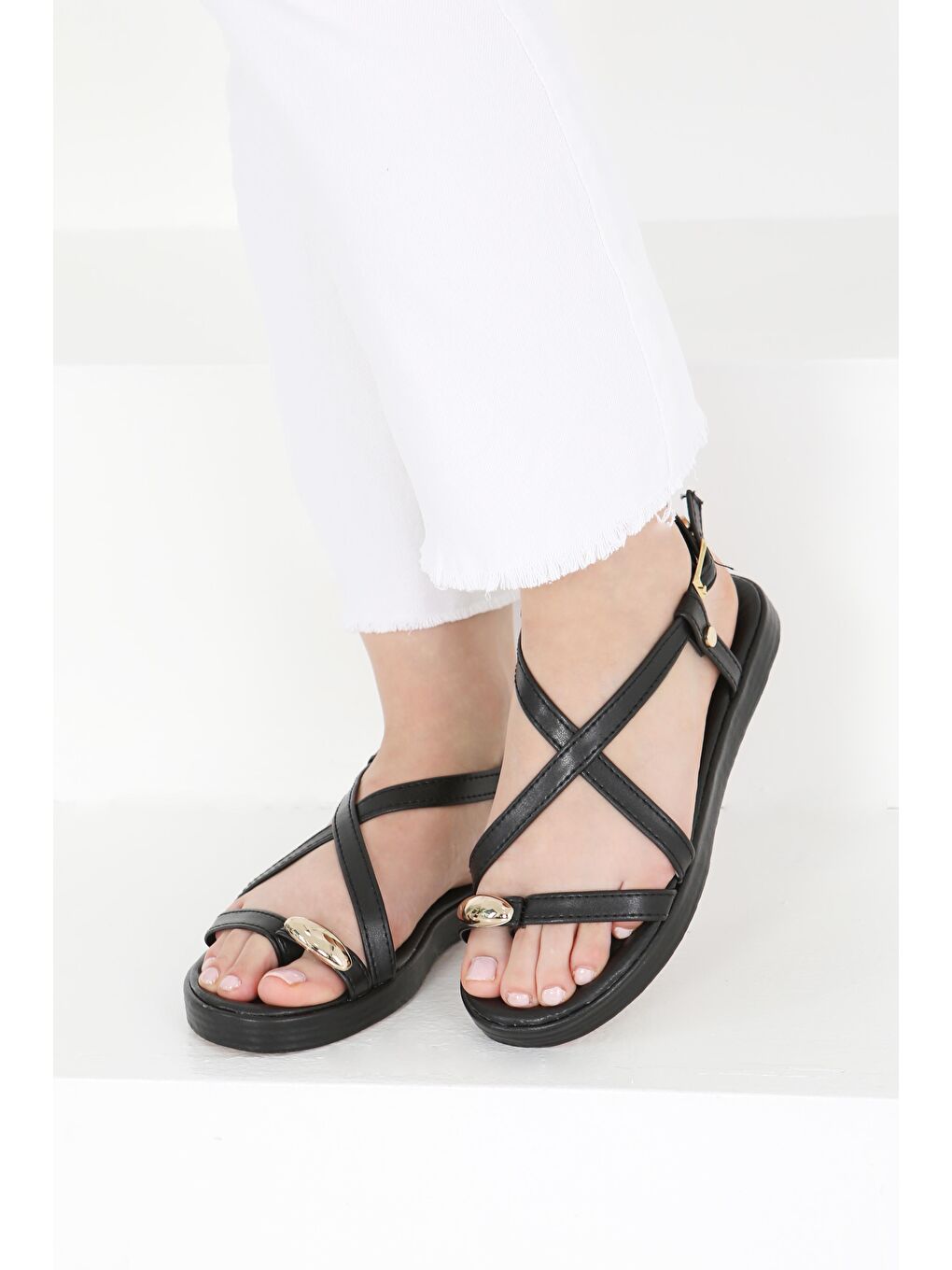 Kadın Siyah Parmak Arası Sandalet - 27403-1