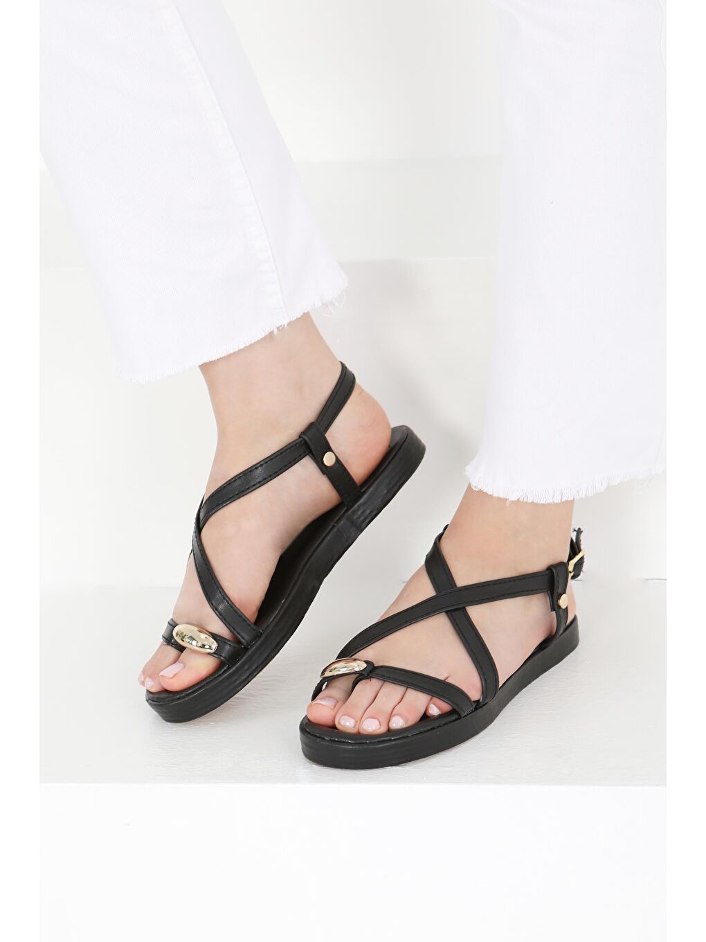 Kadın Siyah Parmak Arası Sandalet - 27403-2