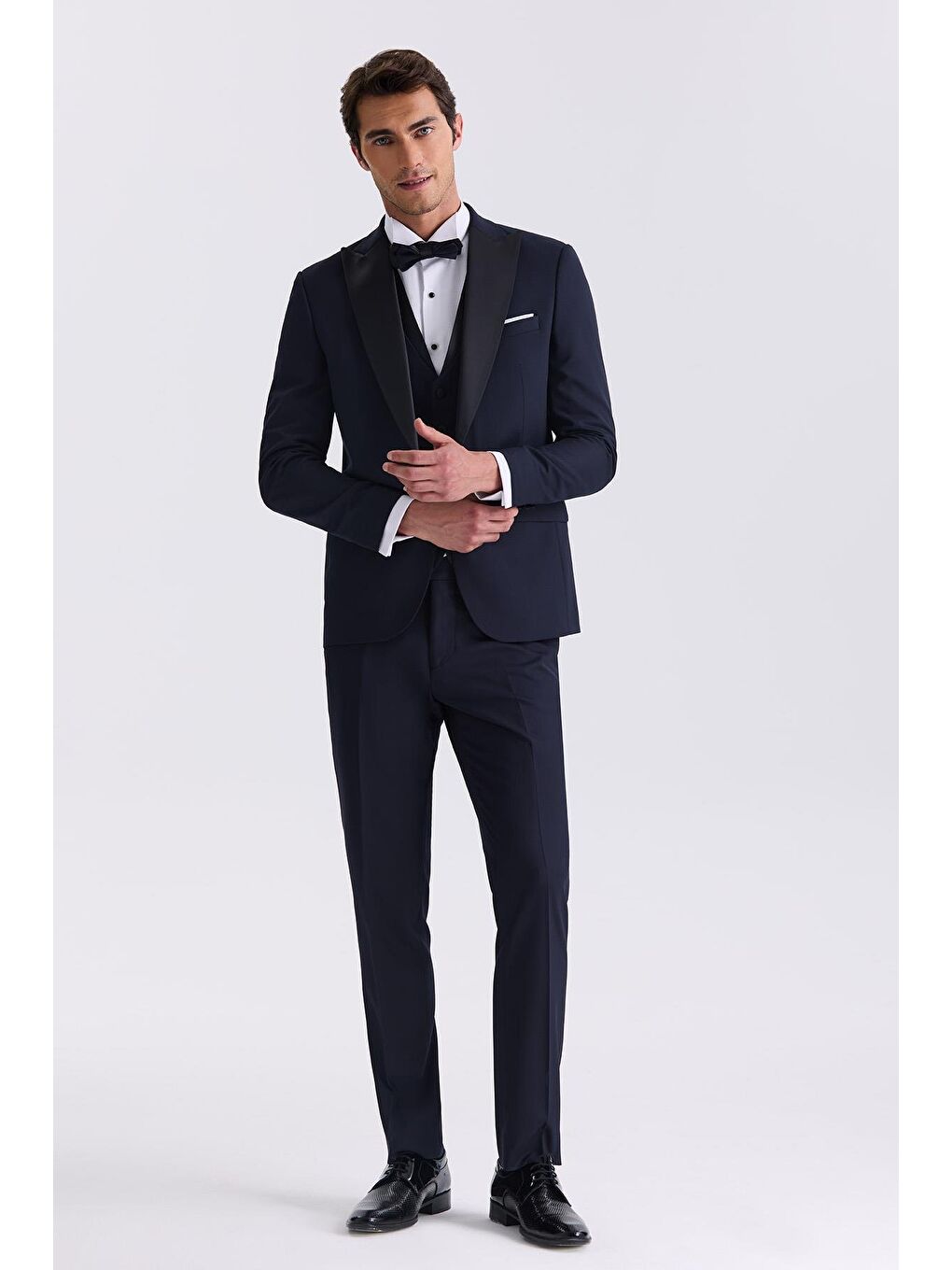 Lacivert Slim Fit Sivri Yaka Yelekli Smokin Takım Elbise-1