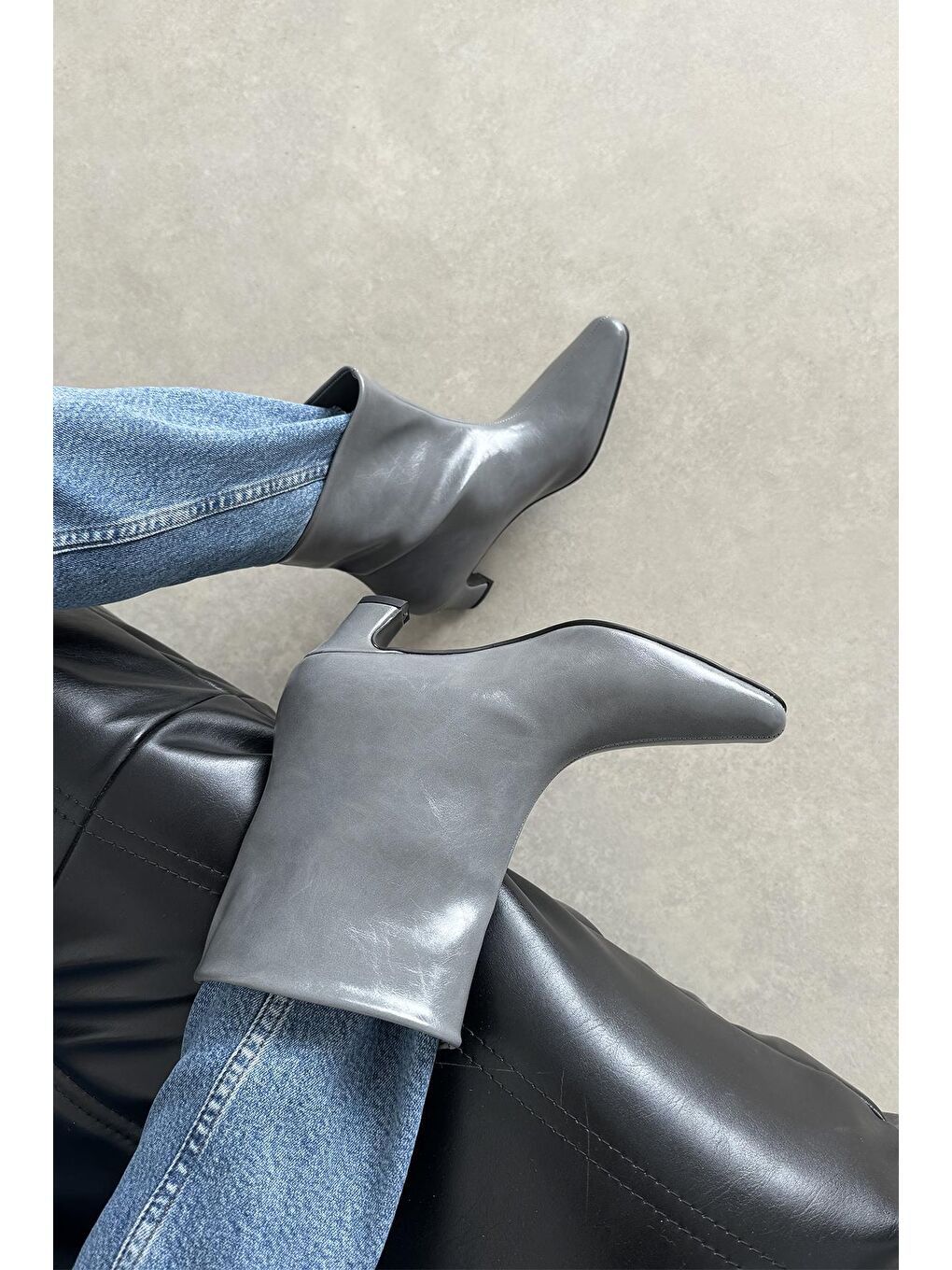 Viva Kadın Kırışık Deri Bot Gri-1