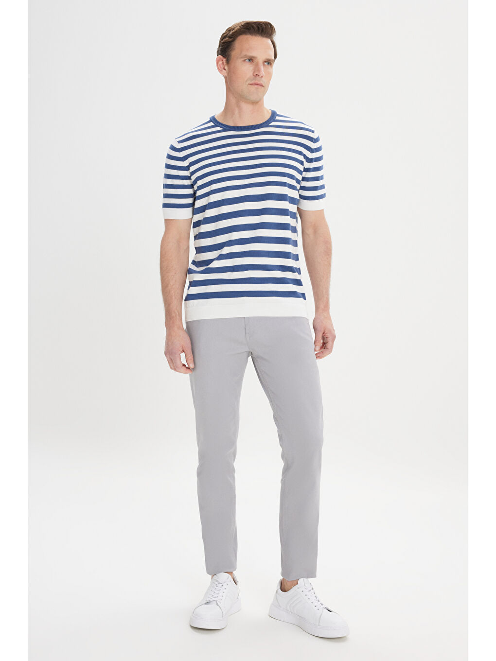 Erkek Lacivert-Beyaz Slim Fit Dar Kesim %100 Pamuk Çizgili Bisiklet Yaka Triko Tişört-1